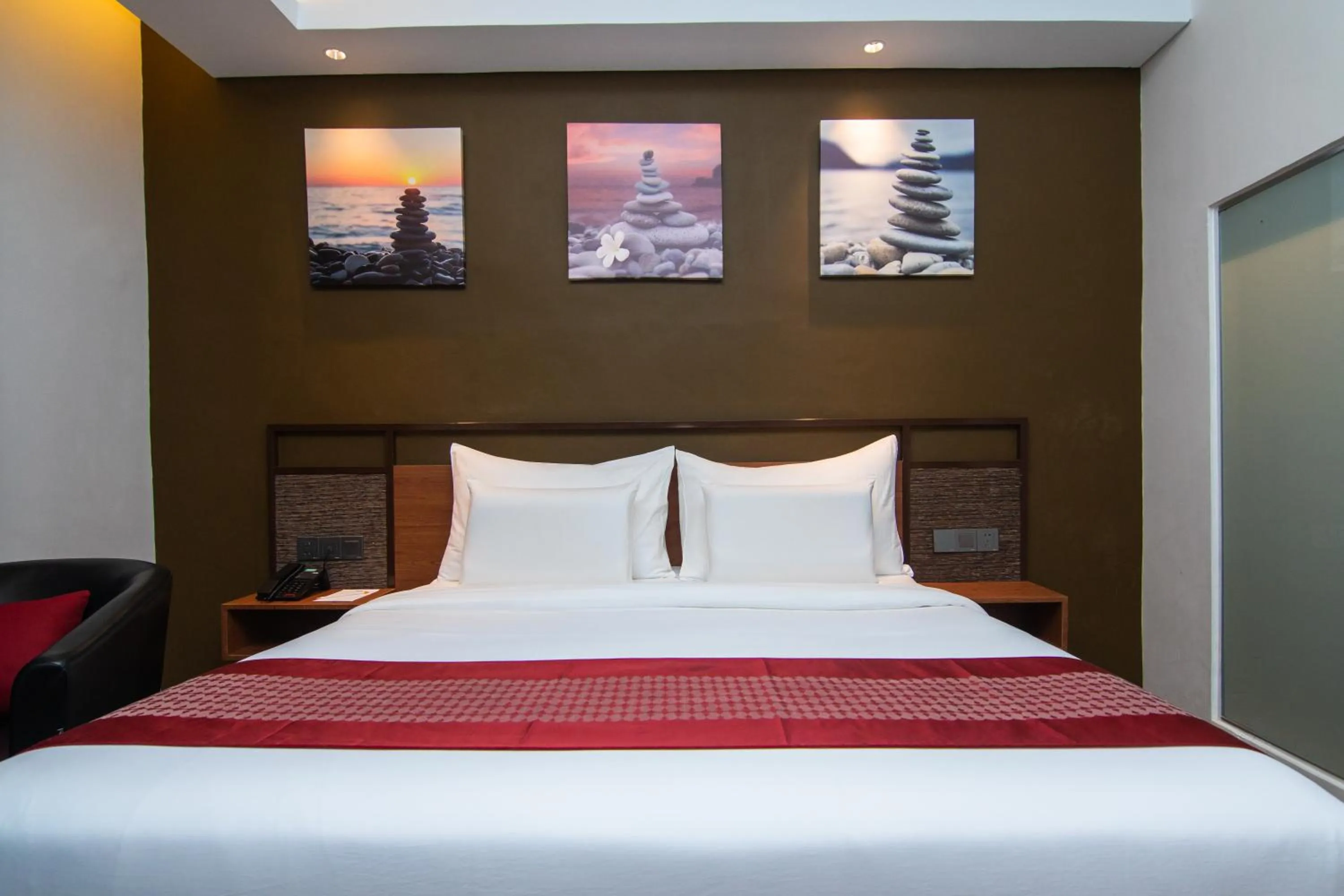 Bedroom, Bed in Parkside Gayo Petro Hotel Takengon