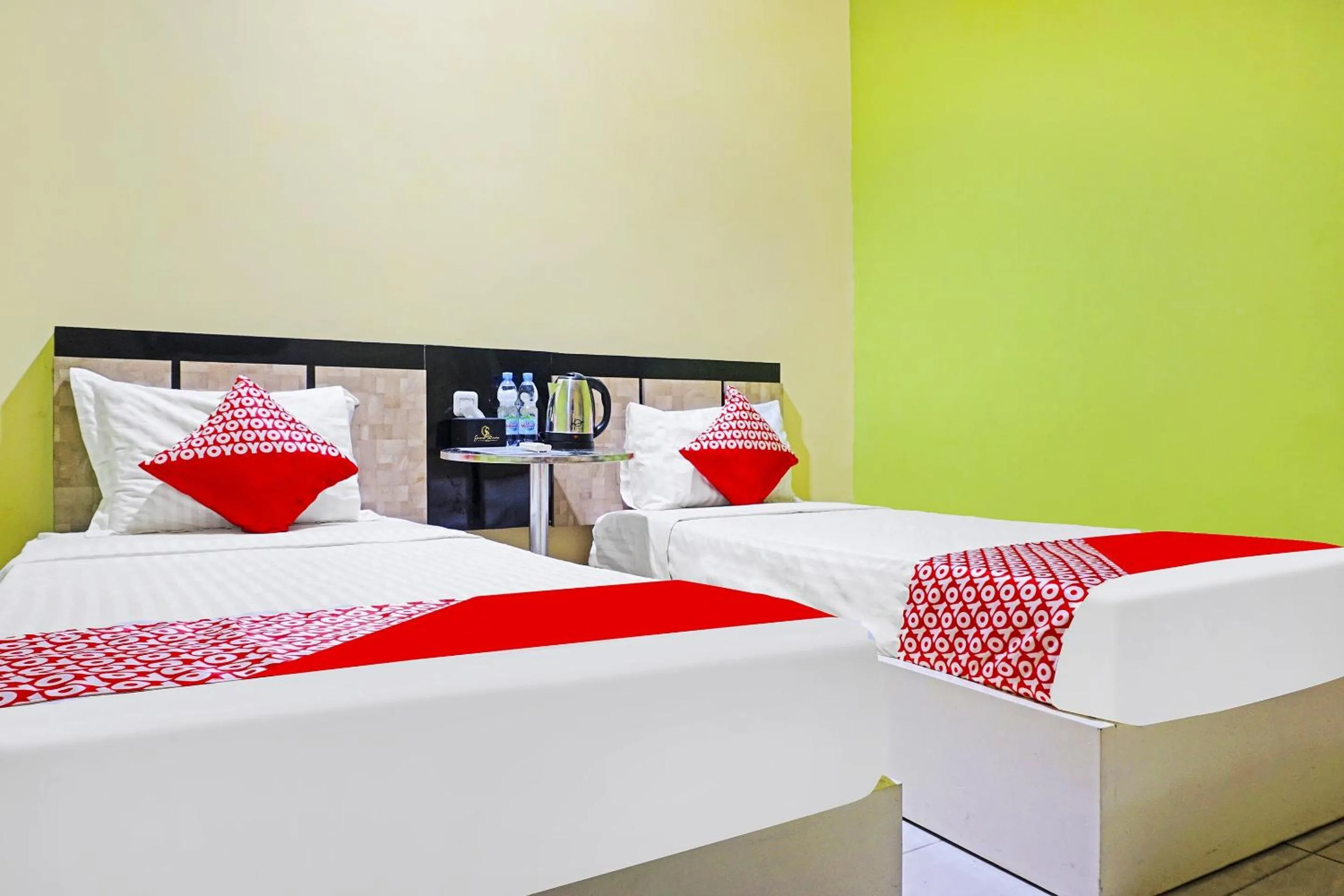 Bedroom in COLLECTION O 91331 Hotel Grand Saota Soppeng