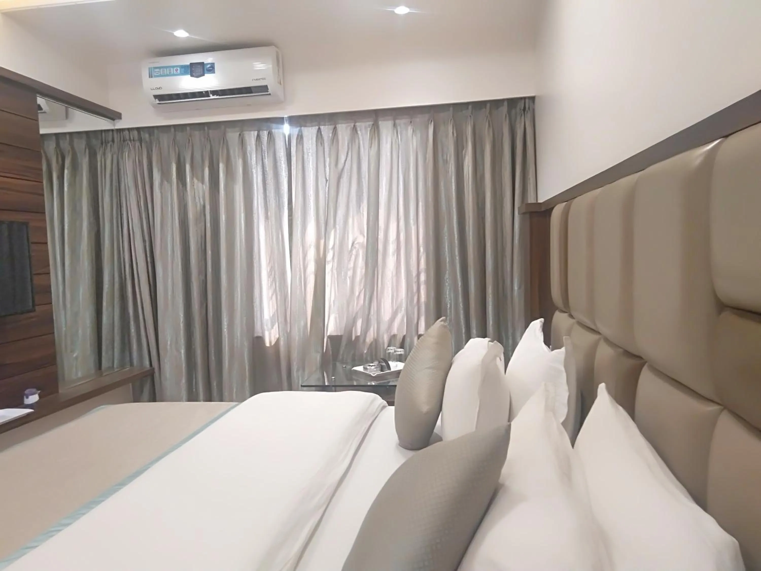 Bed in Hotel Shiv Sangram