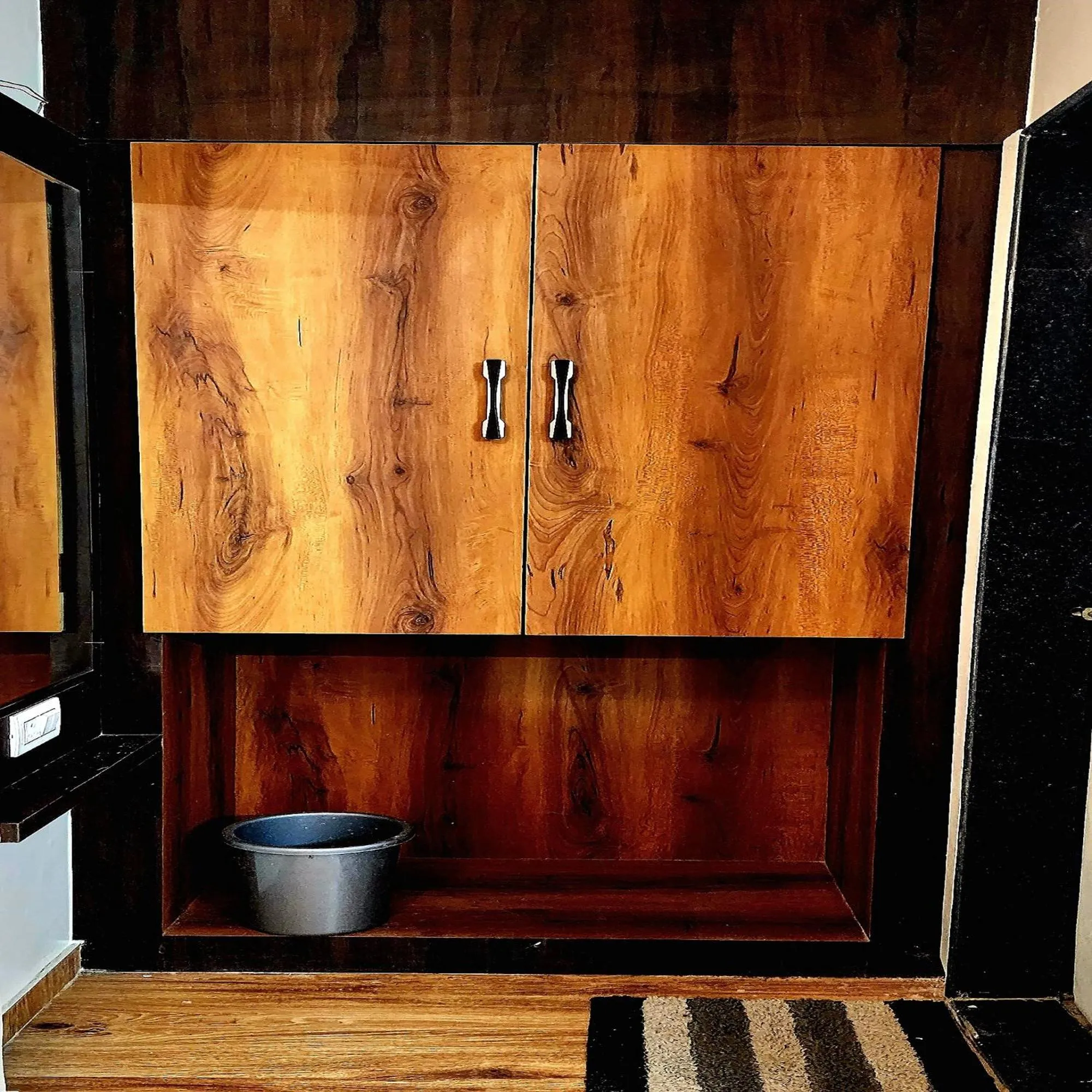 wardrobe in Hotel Shiv Sangram