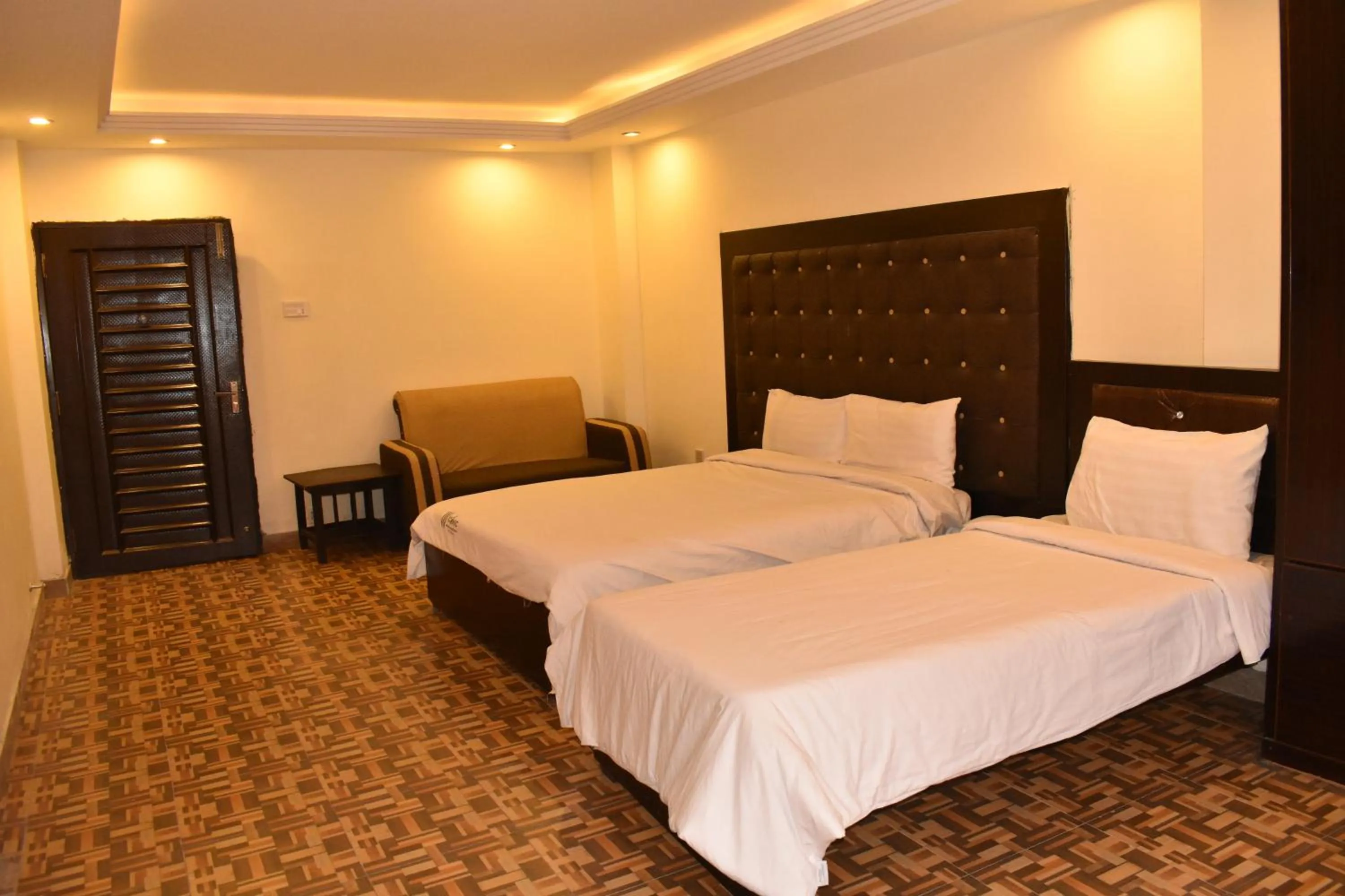 Bedroom, Bed in Iconic Hotel & Restaurant