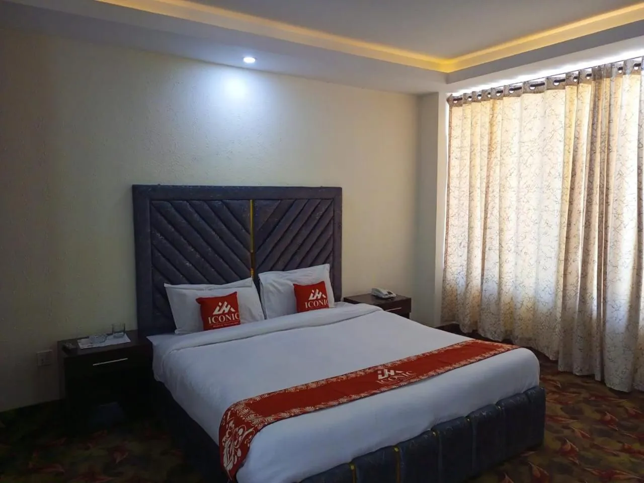 Bedroom, Bed in Iconic Hotel & Restaurant