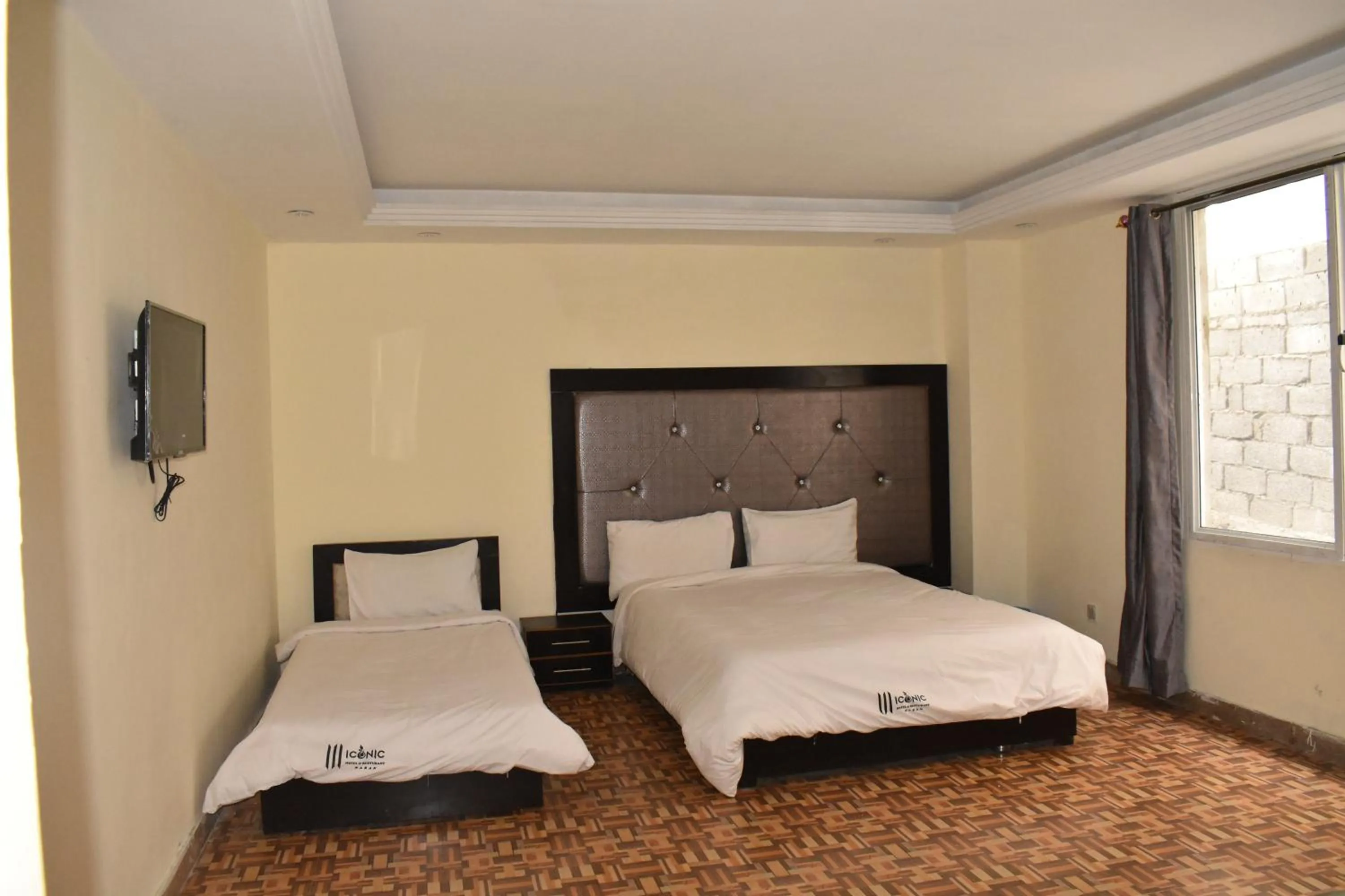 Bedroom, Bed in Iconic Hotel & Restaurant