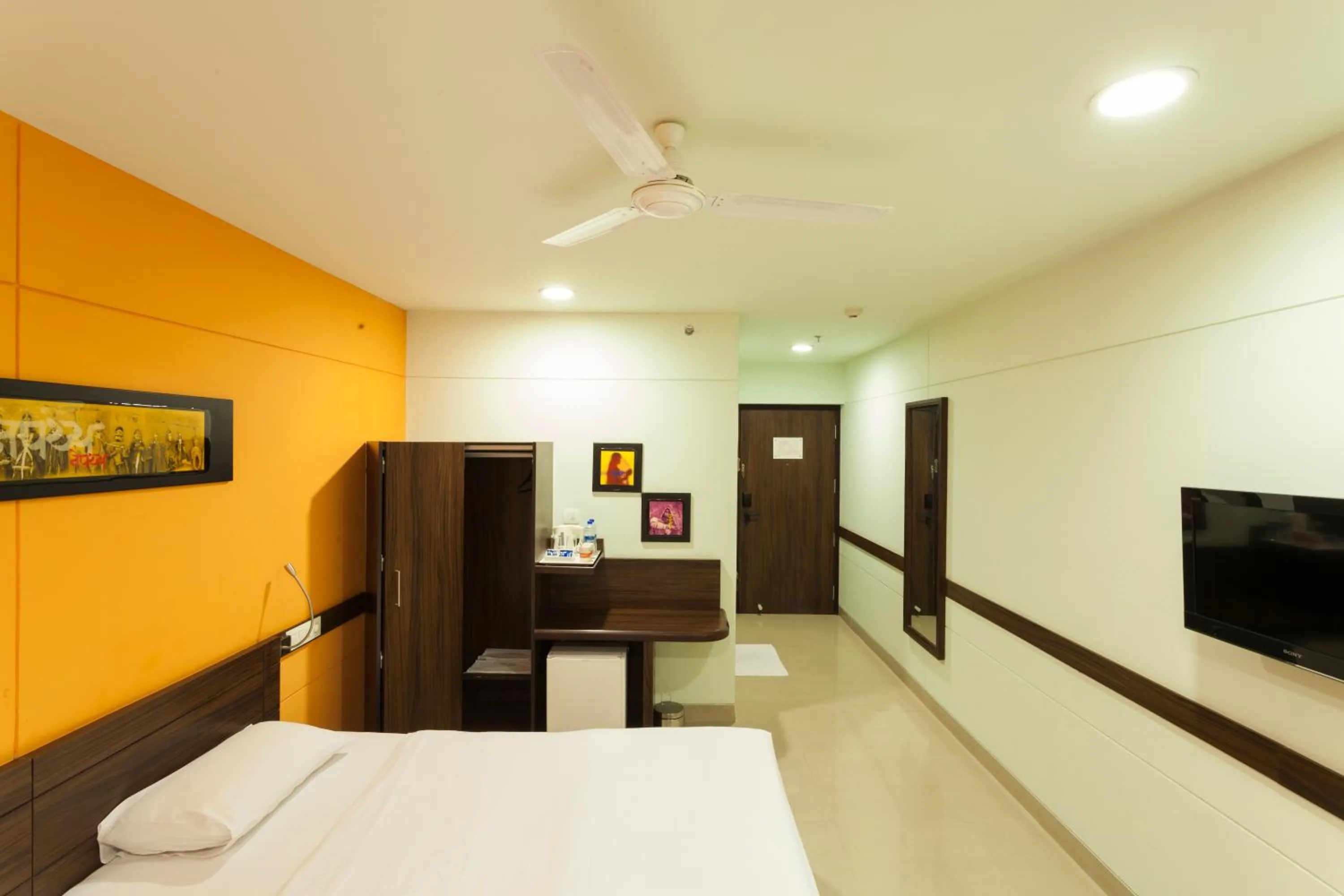 TV and multimedia, Bed in Ginger Jaipur