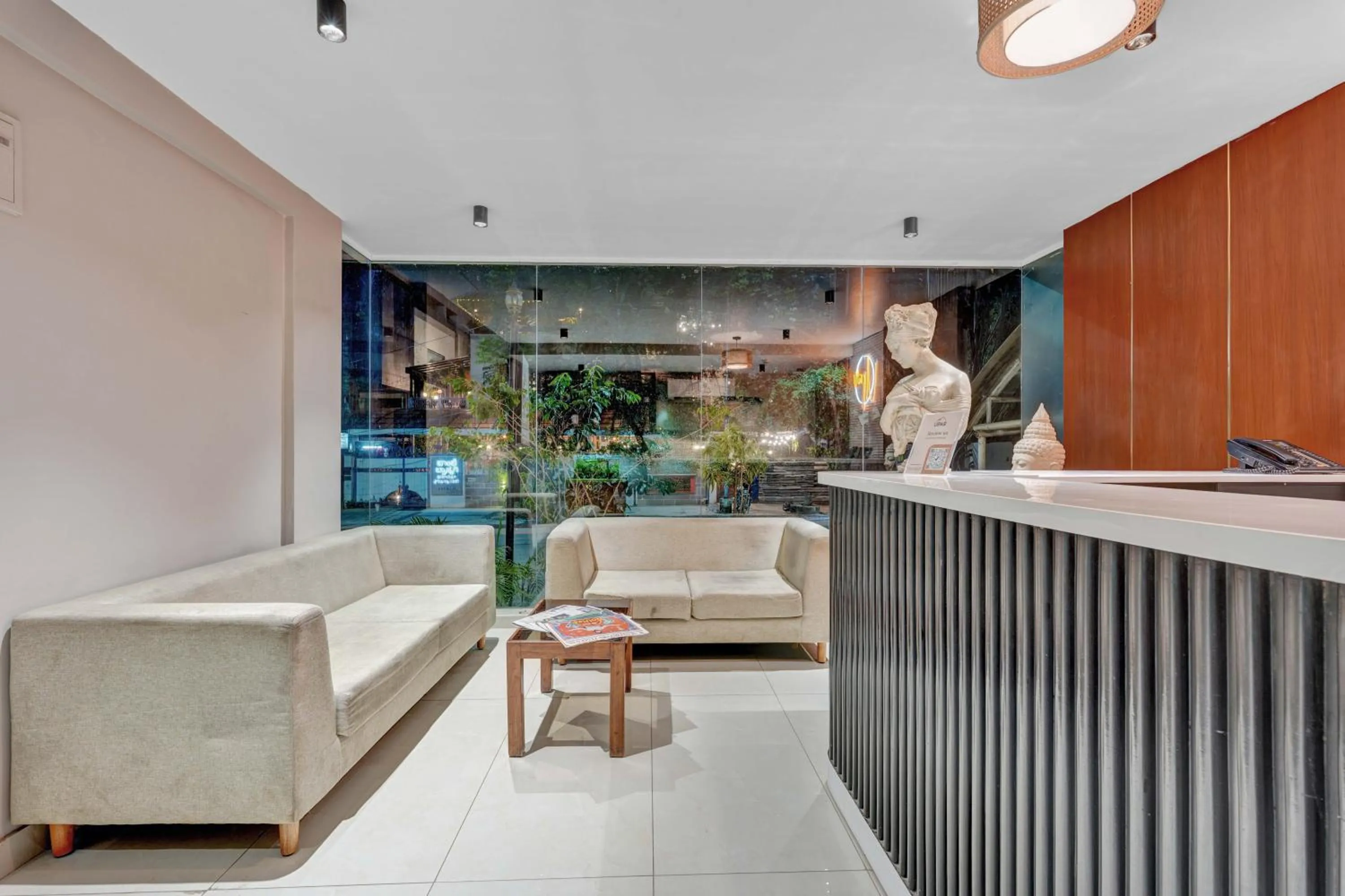 Lobby or reception in UPAR Hotels Indiranagar