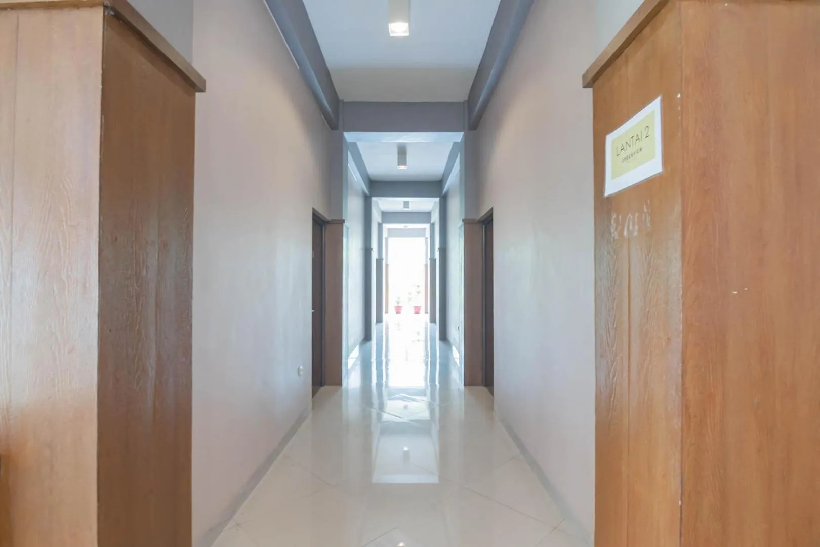 Facade/entrance in Urbanview Hotel Syariah Insani Cisarua Puncak