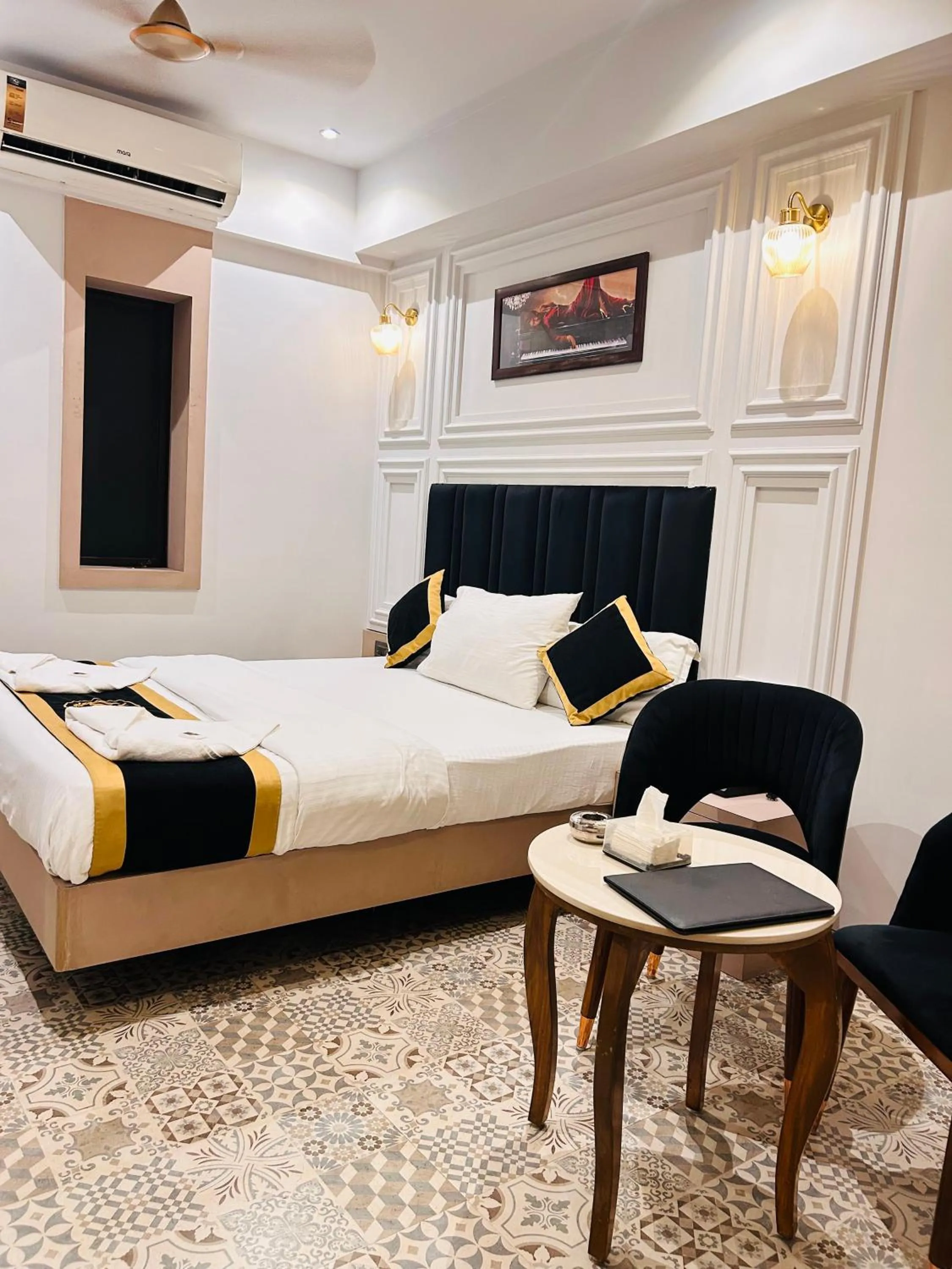 Bed in Hotel AR Residency