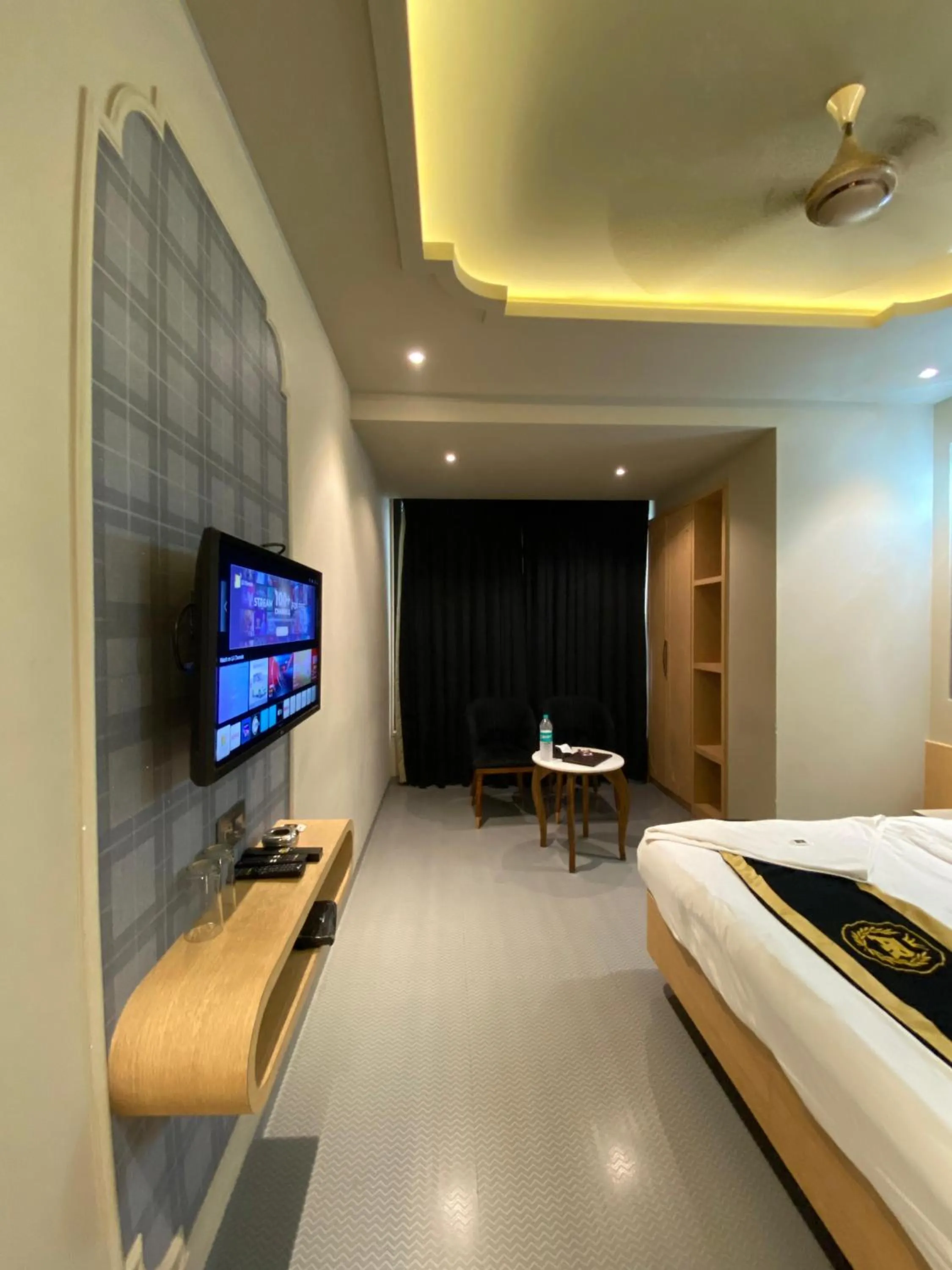 TV and multimedia, Bed in Hotel AR Residency