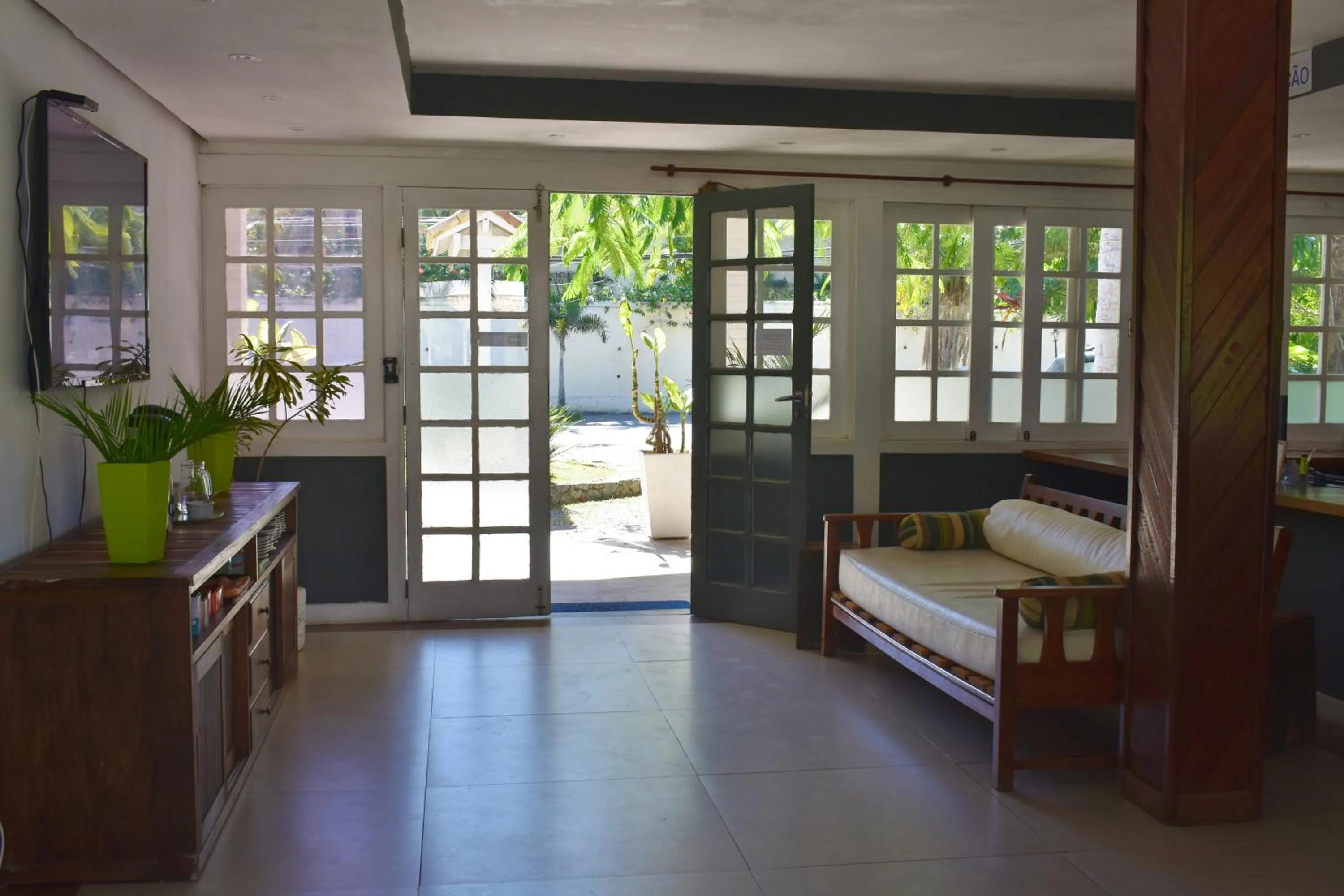 Lobby or reception, Bed in Hibiscus Center