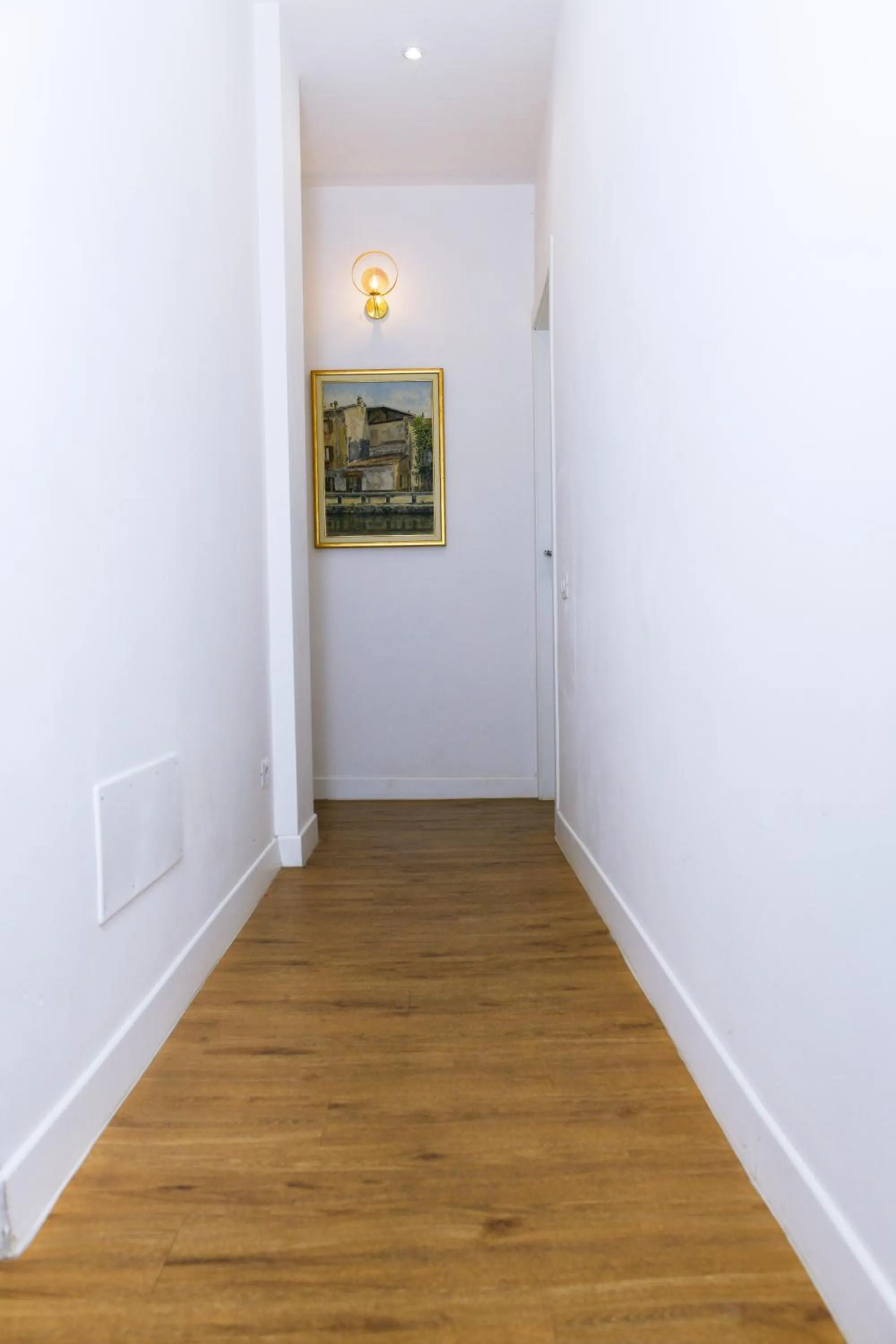 Communal lounge/ TV room in La Villa bed & breakfast