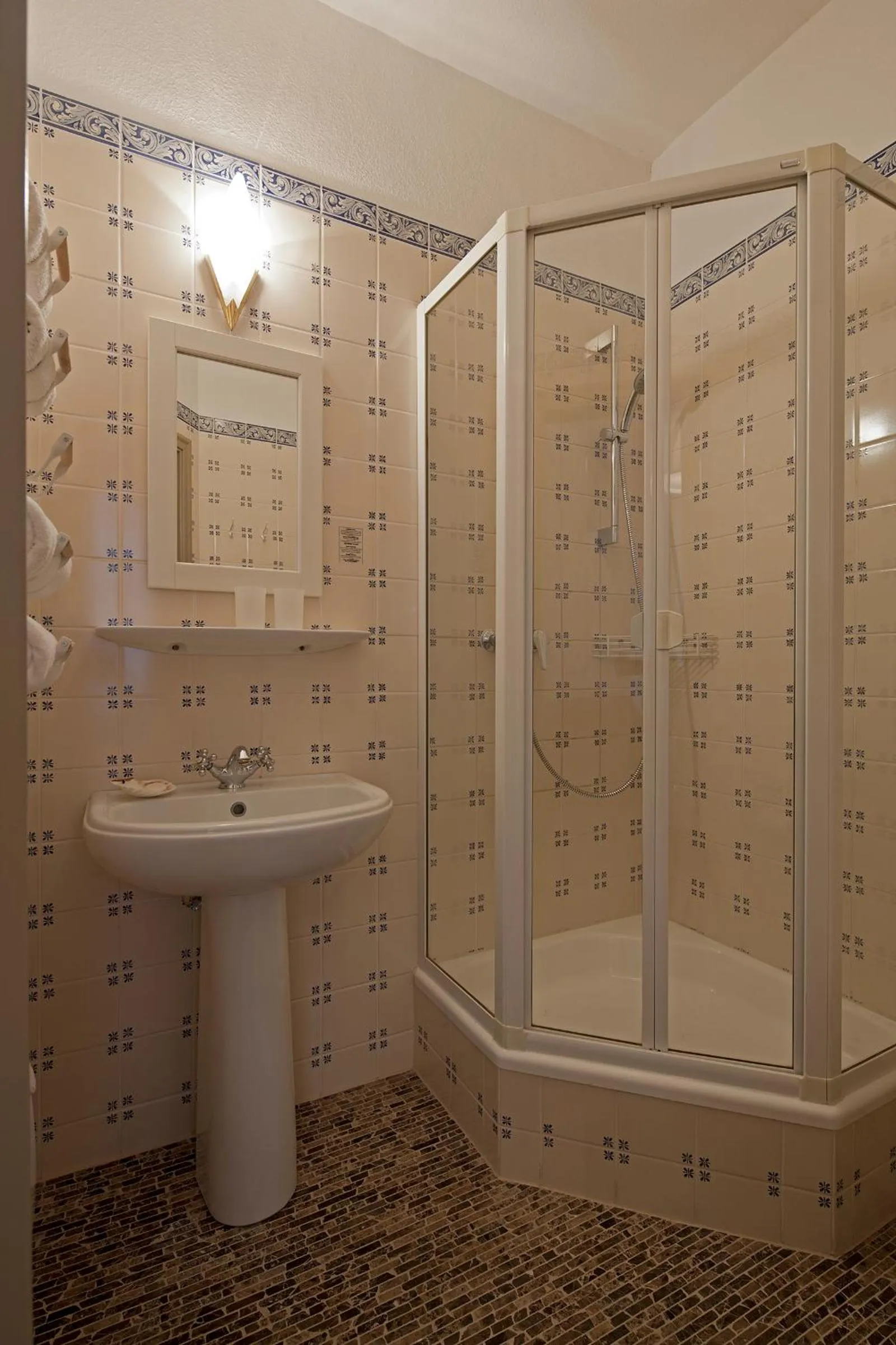 Bathroom in Logierhaus am Denkmal