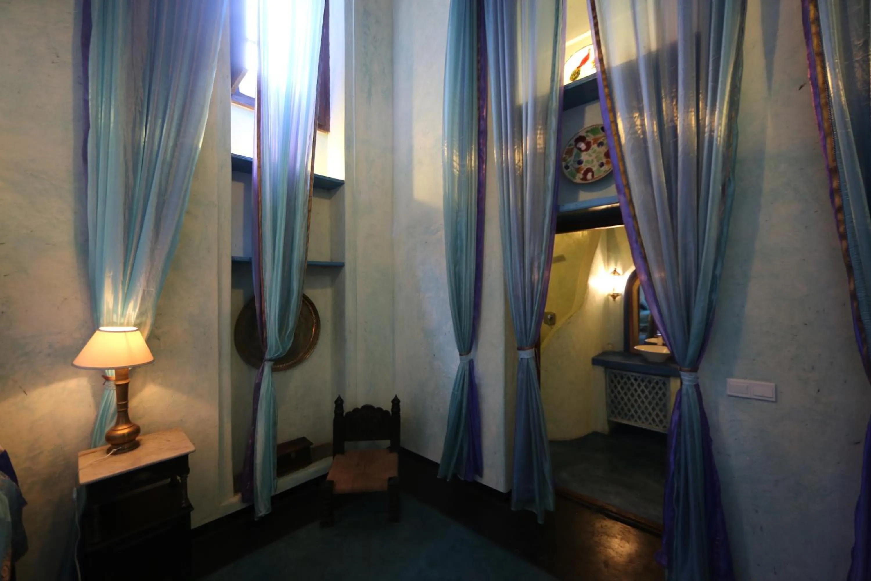 Bathroom in Emerson on Hurumzi