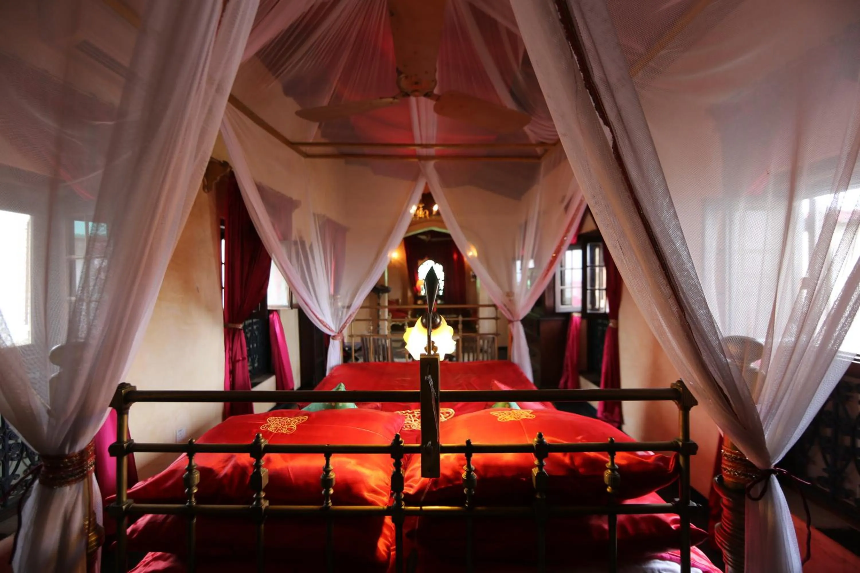 Bed in Emerson on Hurumzi