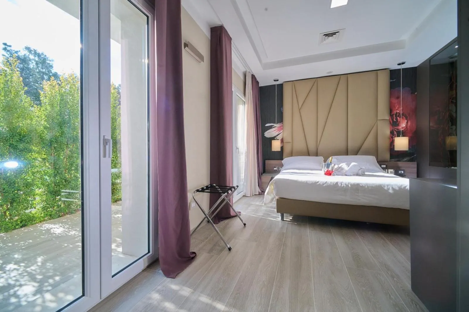 Bed in PARK HOTEL LE DUNE DI GIOVINO