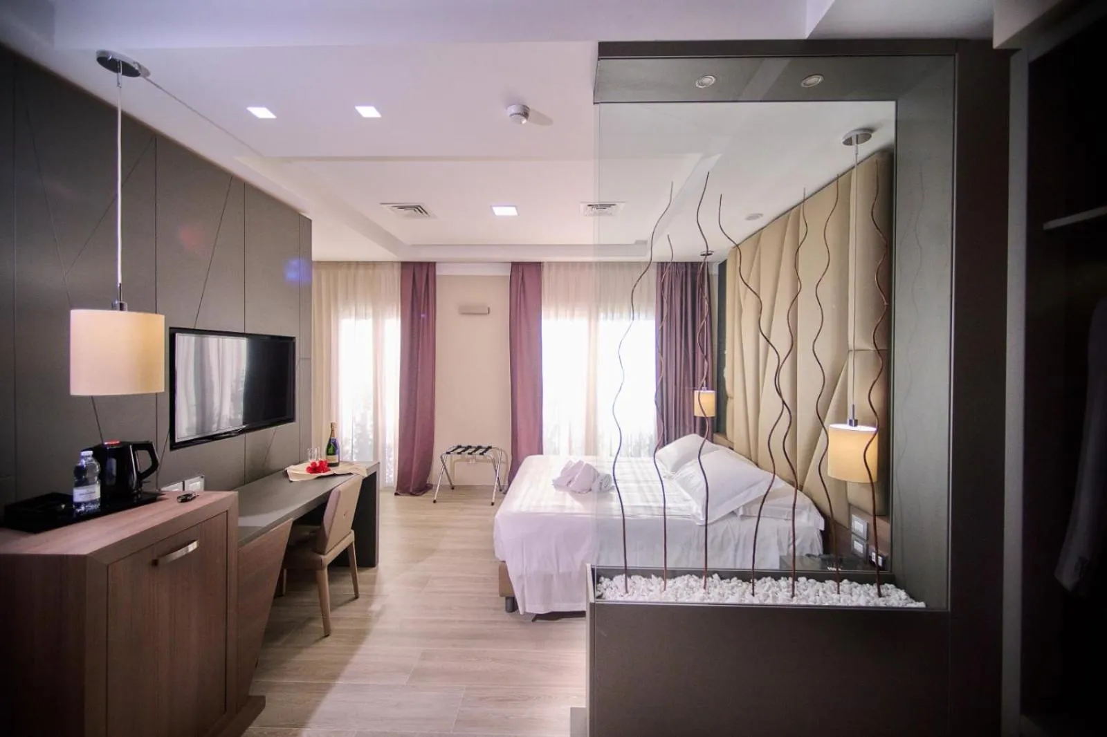 Bed in PARK HOTEL LE DUNE DI GIOVINO