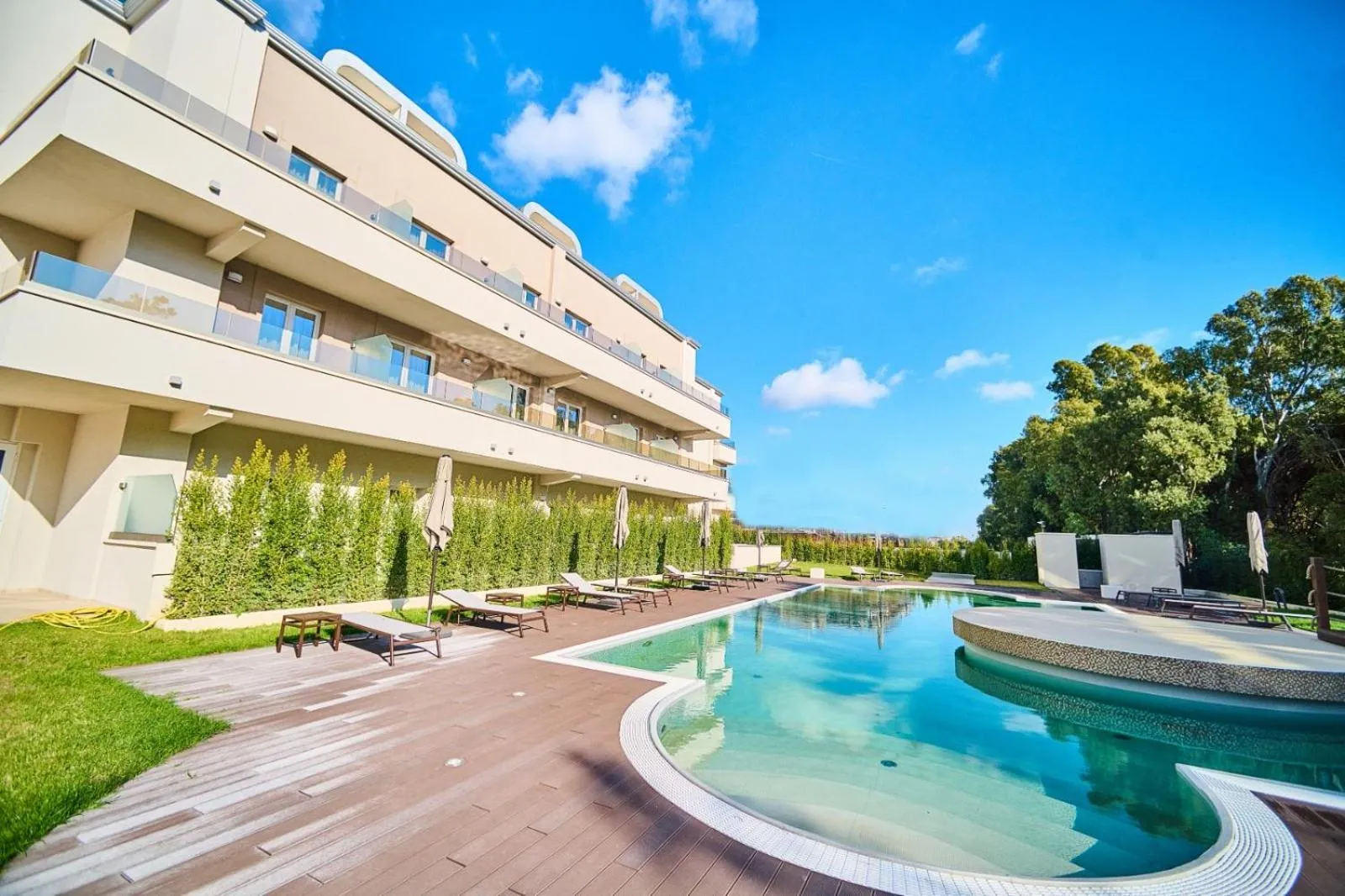 Property building in PARK HOTEL LE DUNE DI GIOVINO