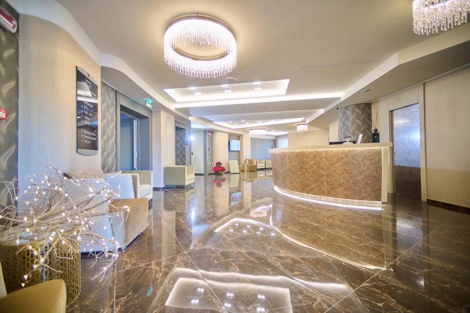 Lobby or reception in PARK HOTEL LE DUNE DI GIOVINO