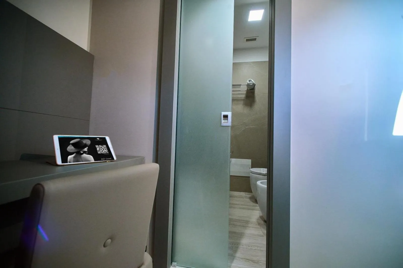 Toilet in PARK HOTEL LE DUNE DI GIOVINO