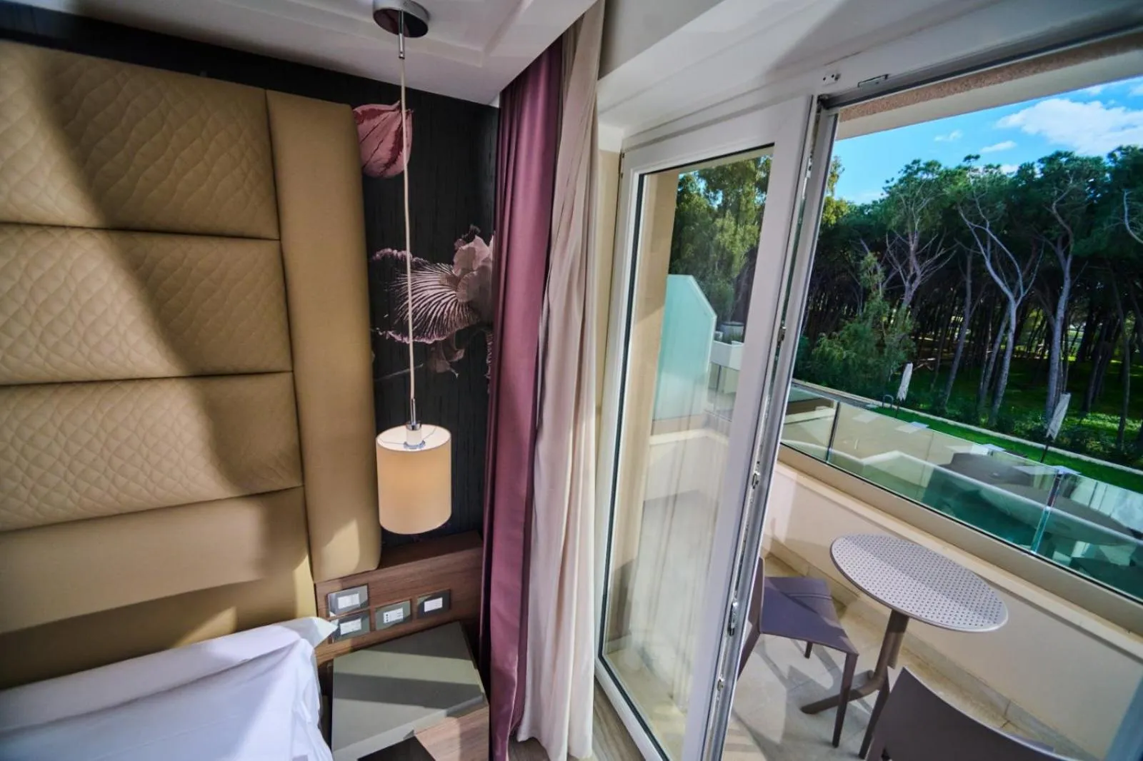 Bed in PARK HOTEL LE DUNE DI GIOVINO