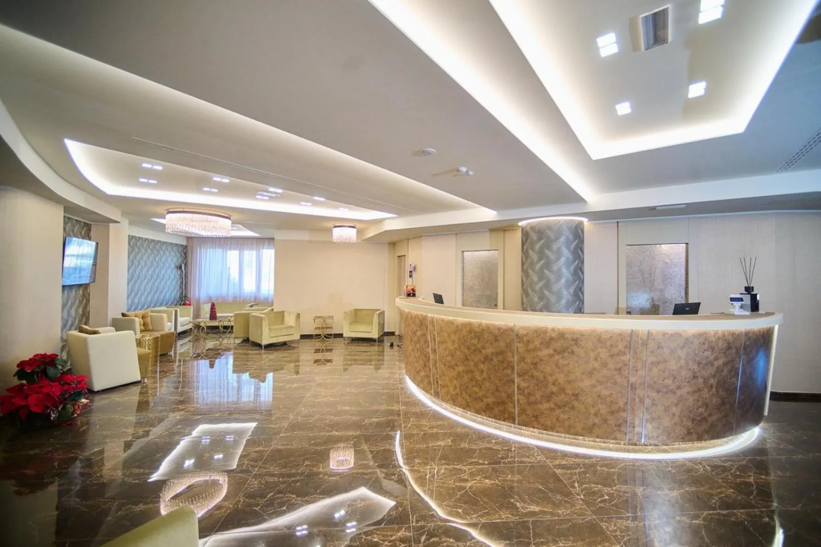 Lobby or reception in PARK HOTEL LE DUNE DI GIOVINO