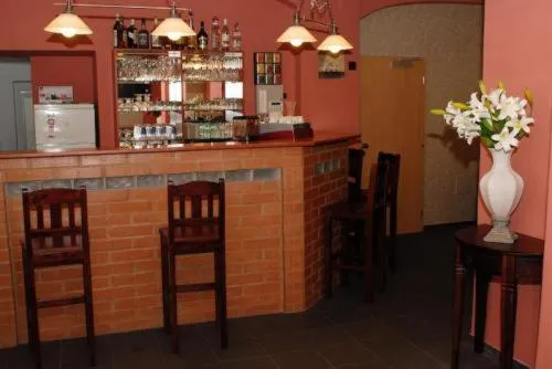 Lounge or bar in Almond