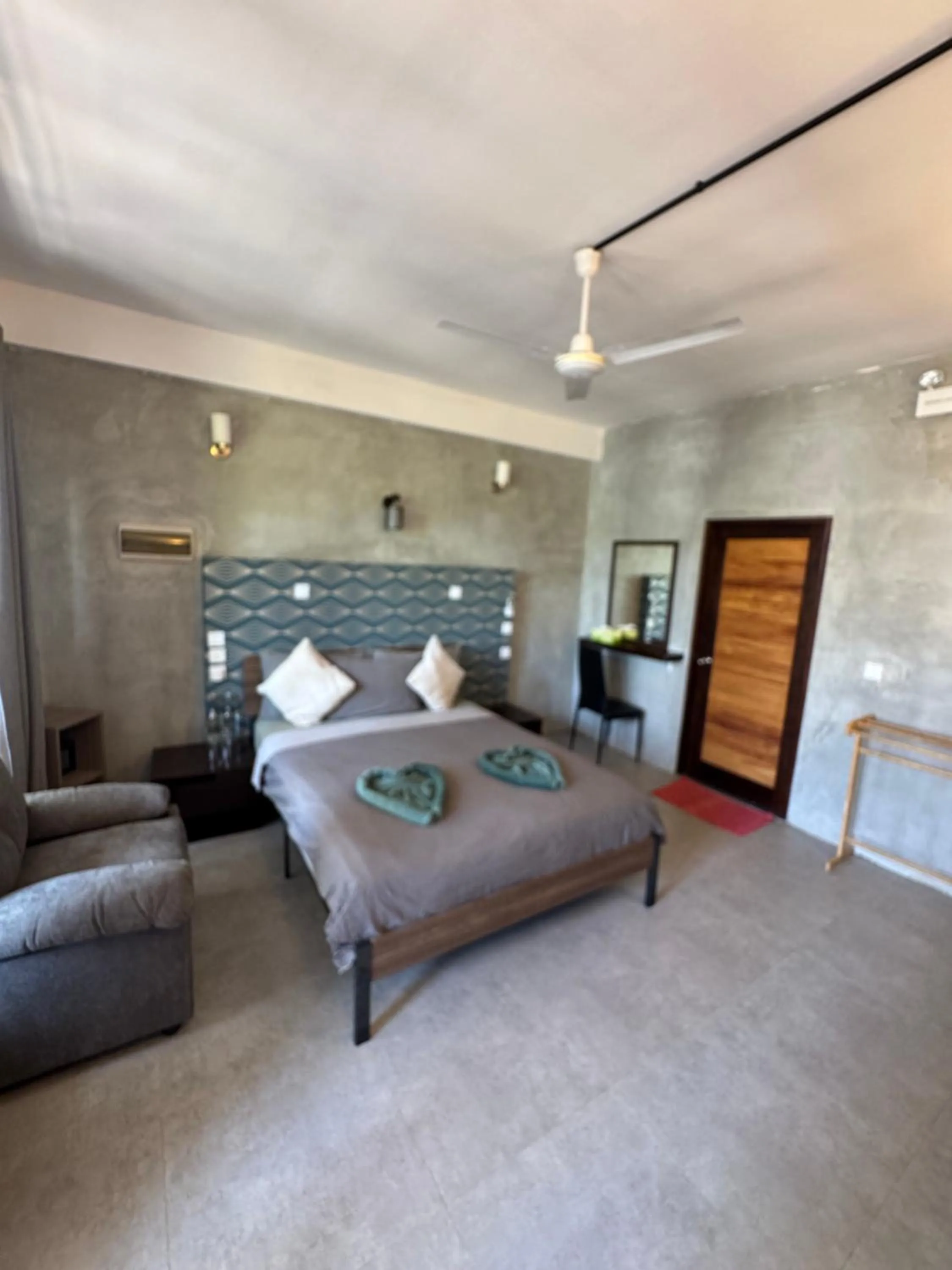 Property building, Bed in Rasdu View Inn