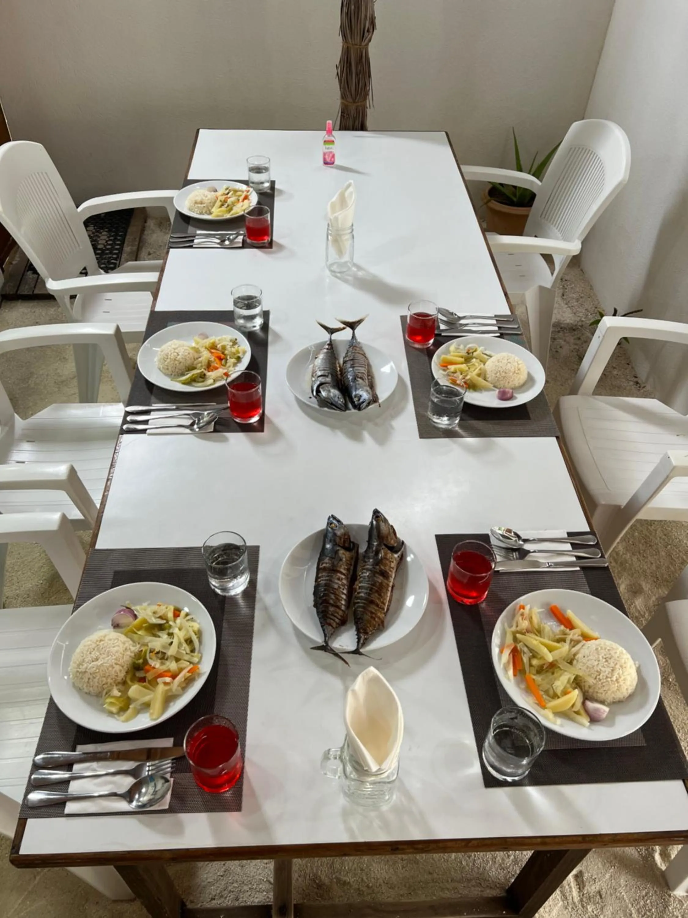 Lunch in Rasdu View Inn