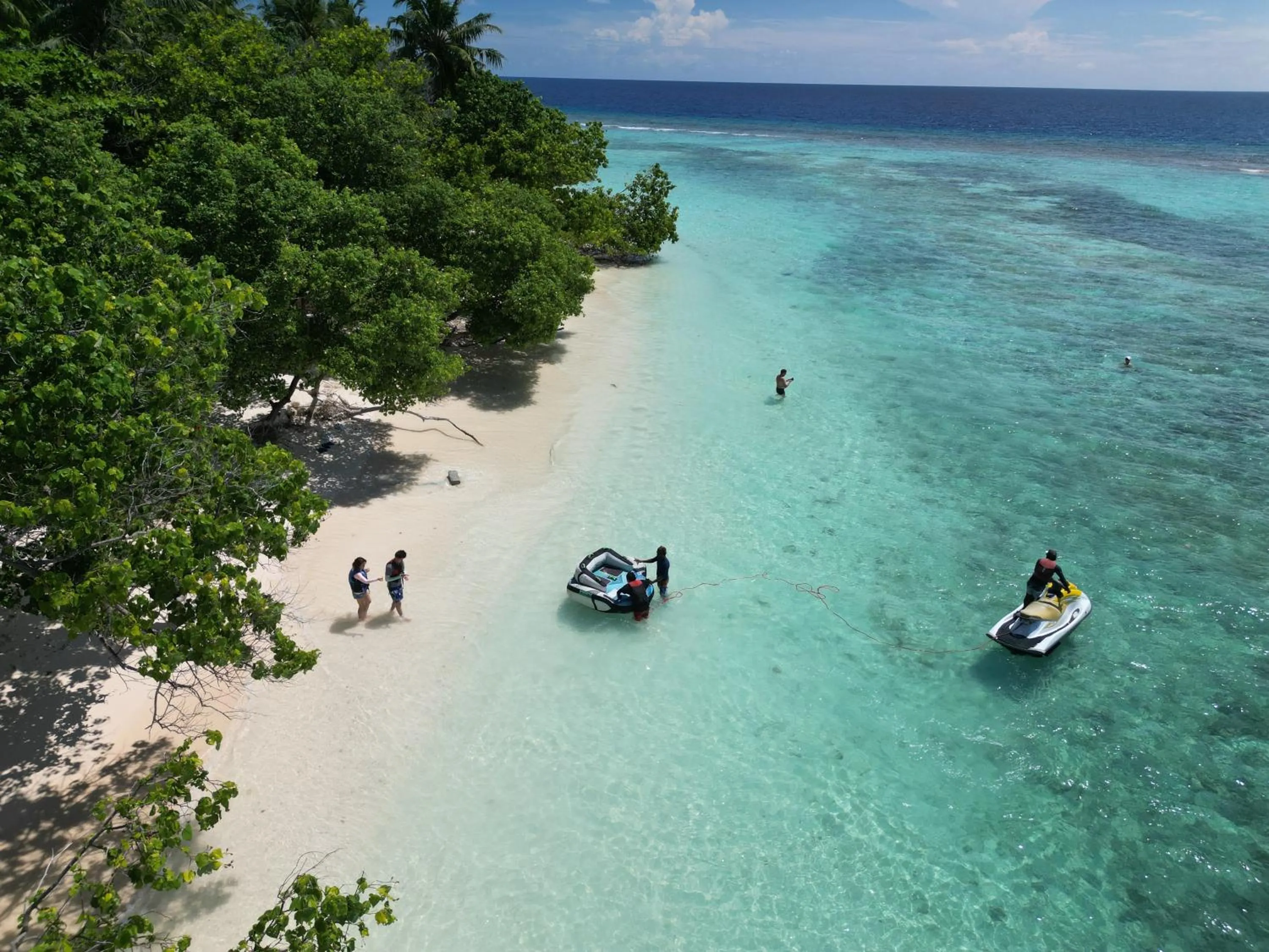 Beach in Rasdu View Inn