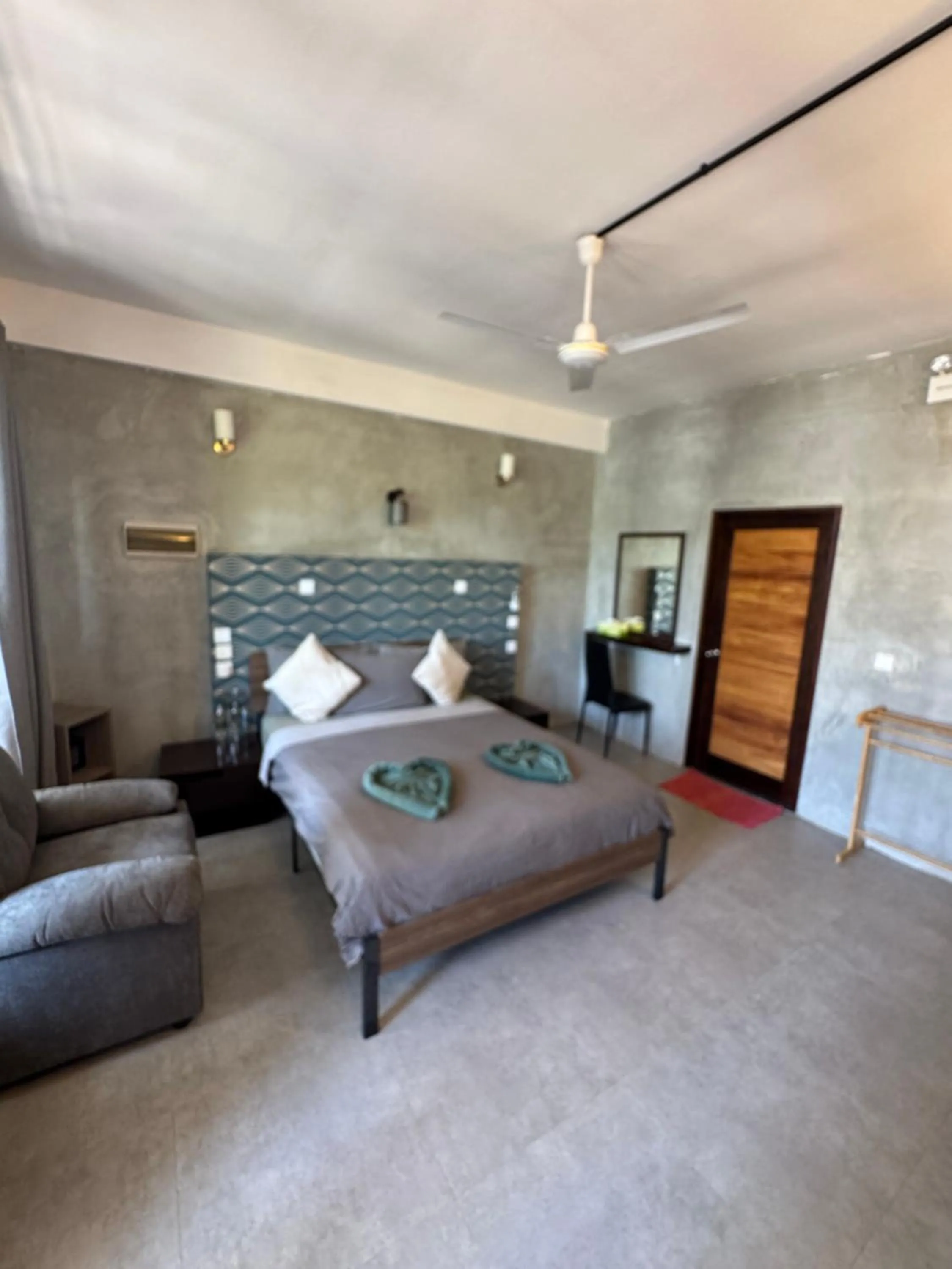 View (from property/room), Bed in Rasdu View Inn