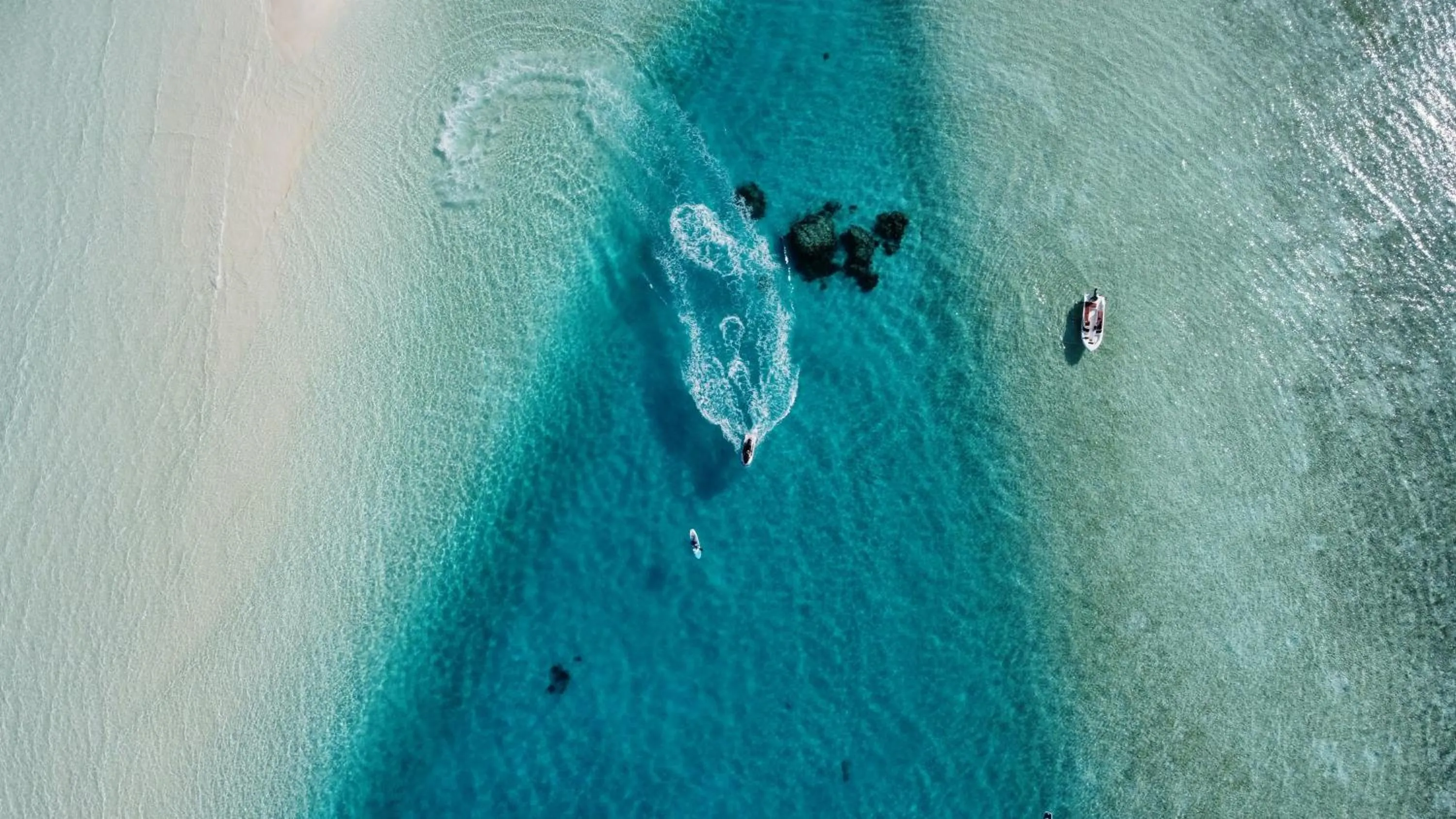 Beach in Rasdu View Inn