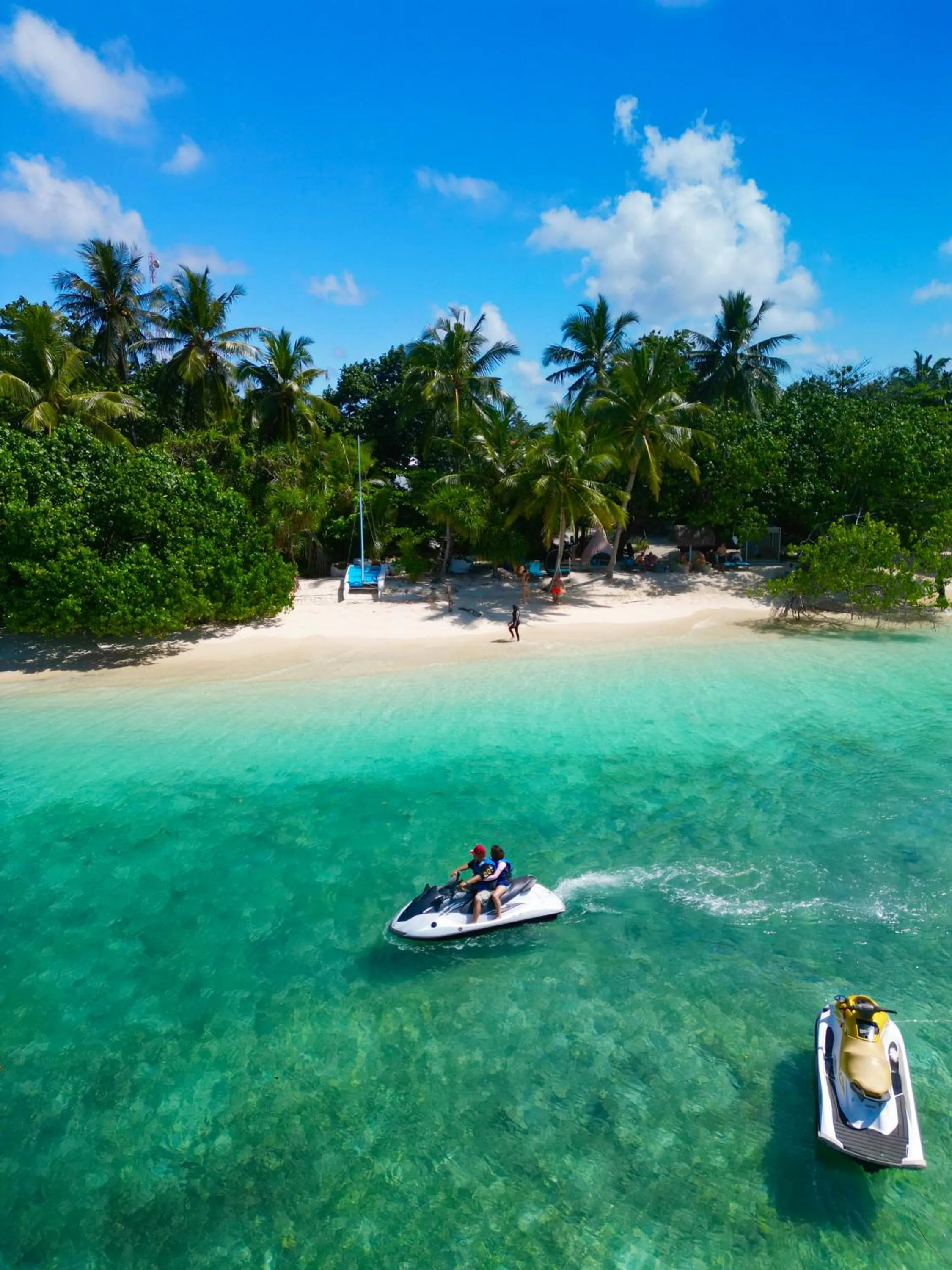 Beach in Rasdu View Inn