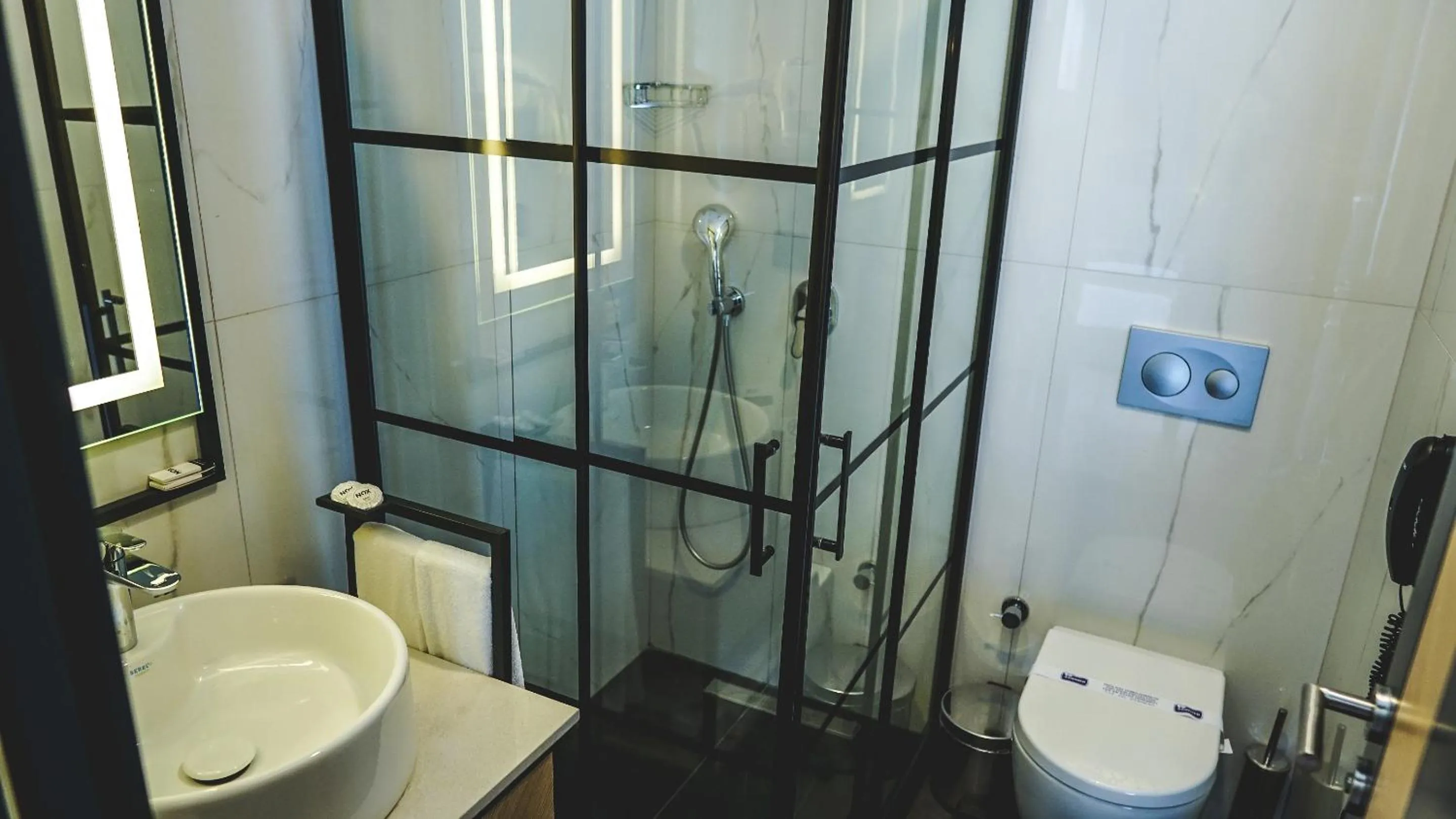 Bathroom in Ni Hotel Lara