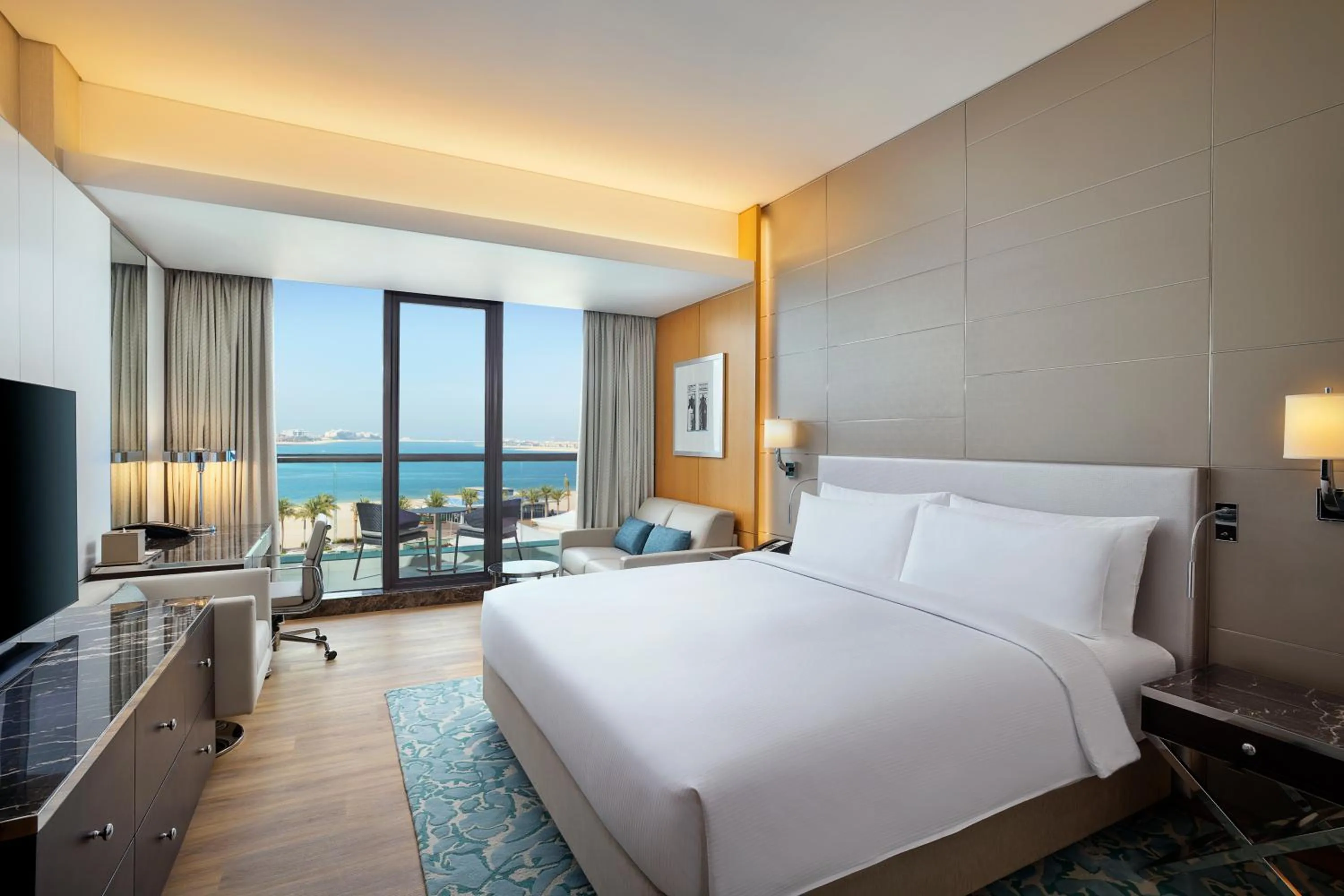 Bed in Hilton Dubai Palm Jumeirah