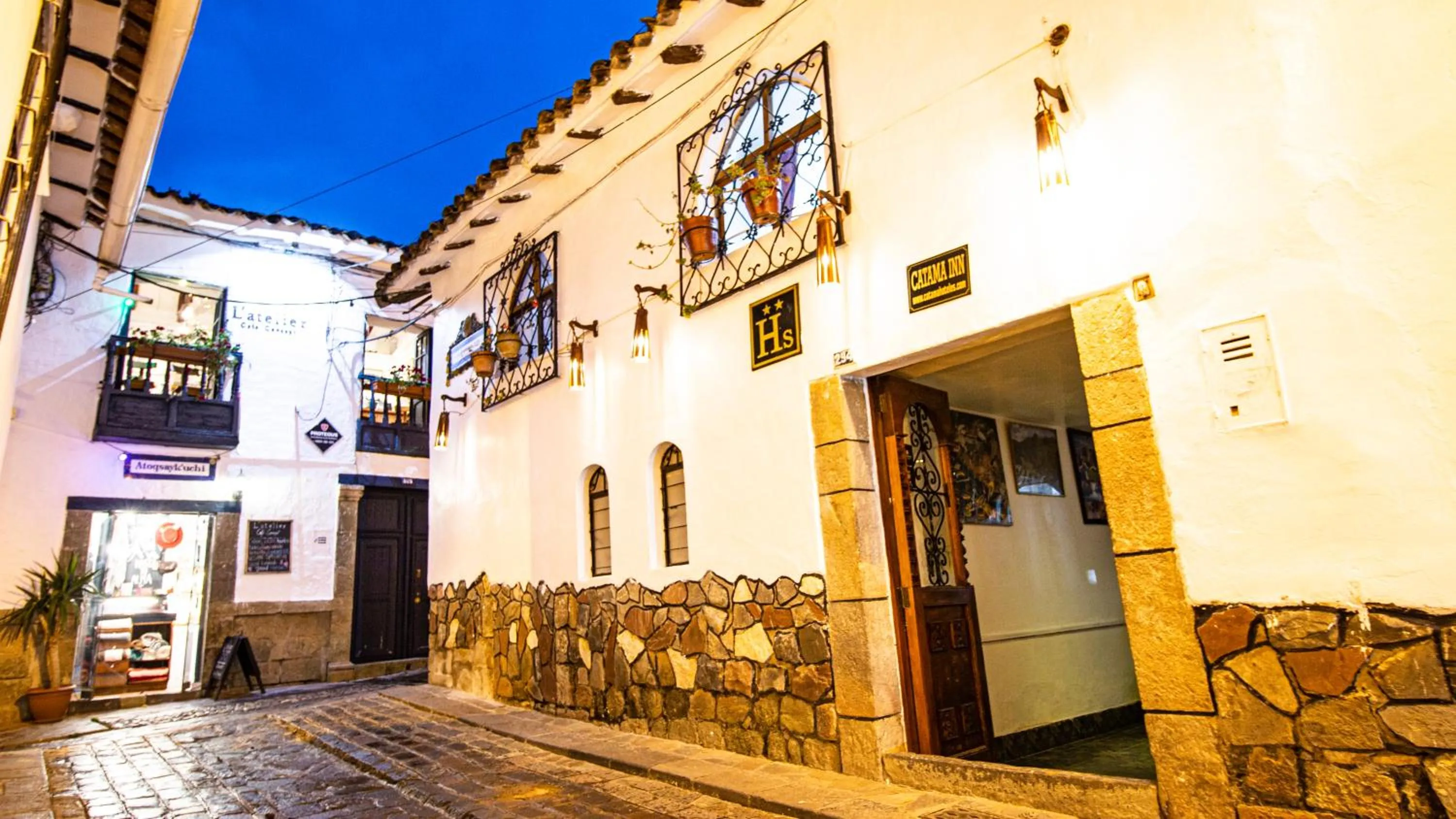 Property building in Posada Catama INN