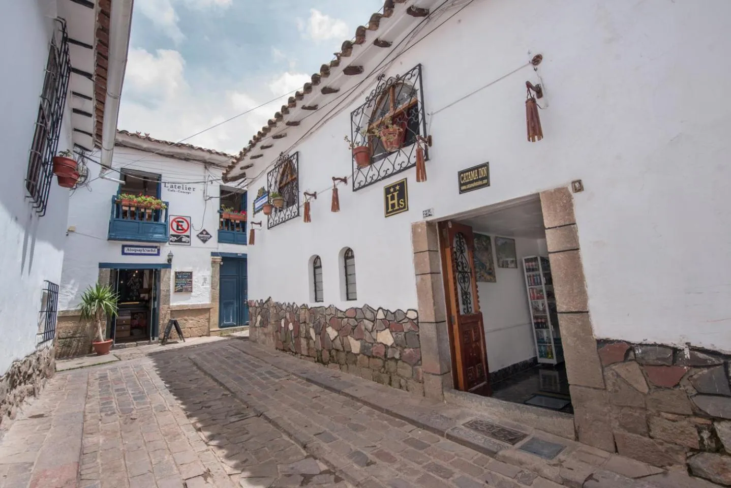 Property building in Posada Catama INN