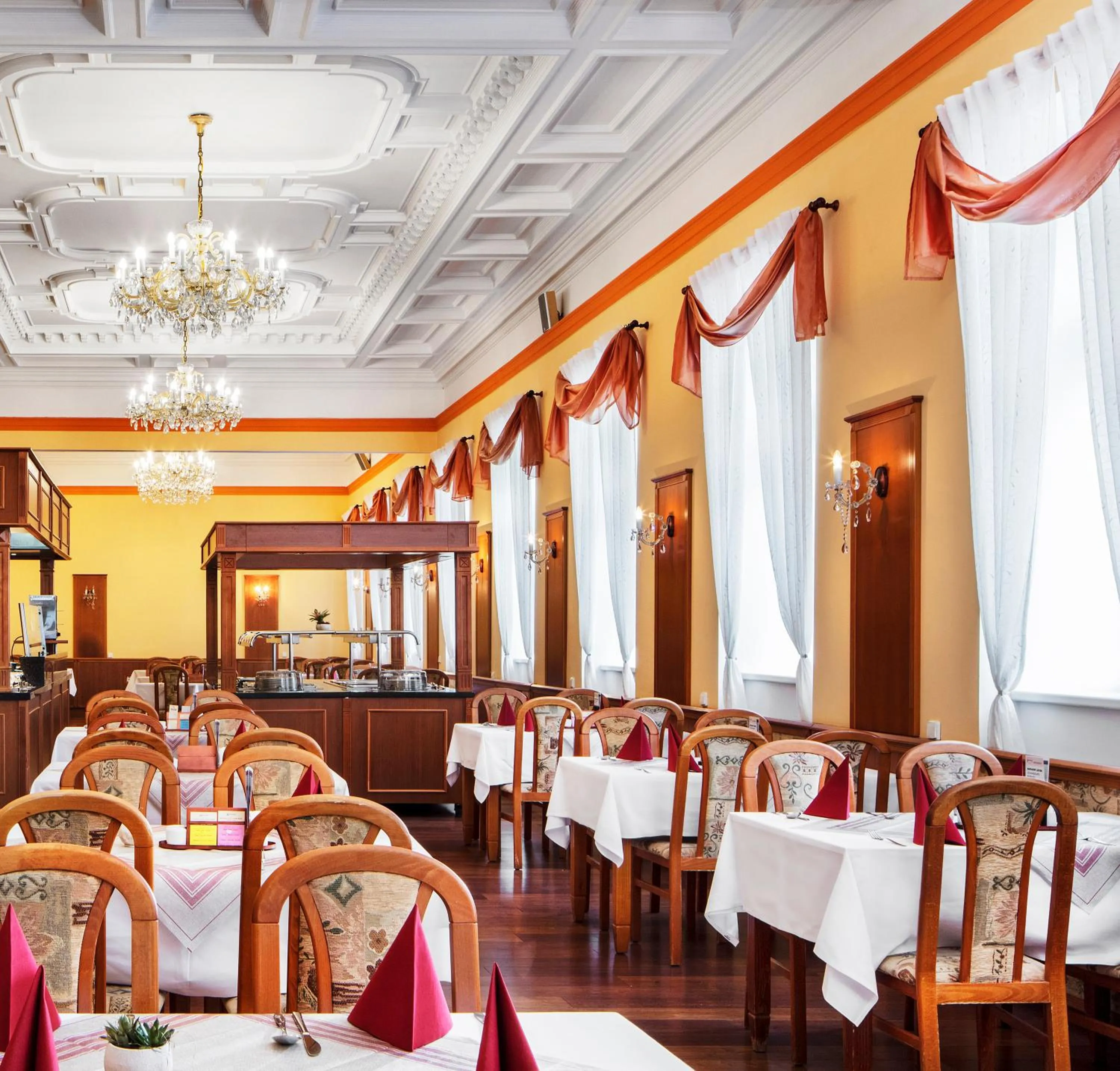 Restaurant/places to eat in Reitenberger Spa Medical