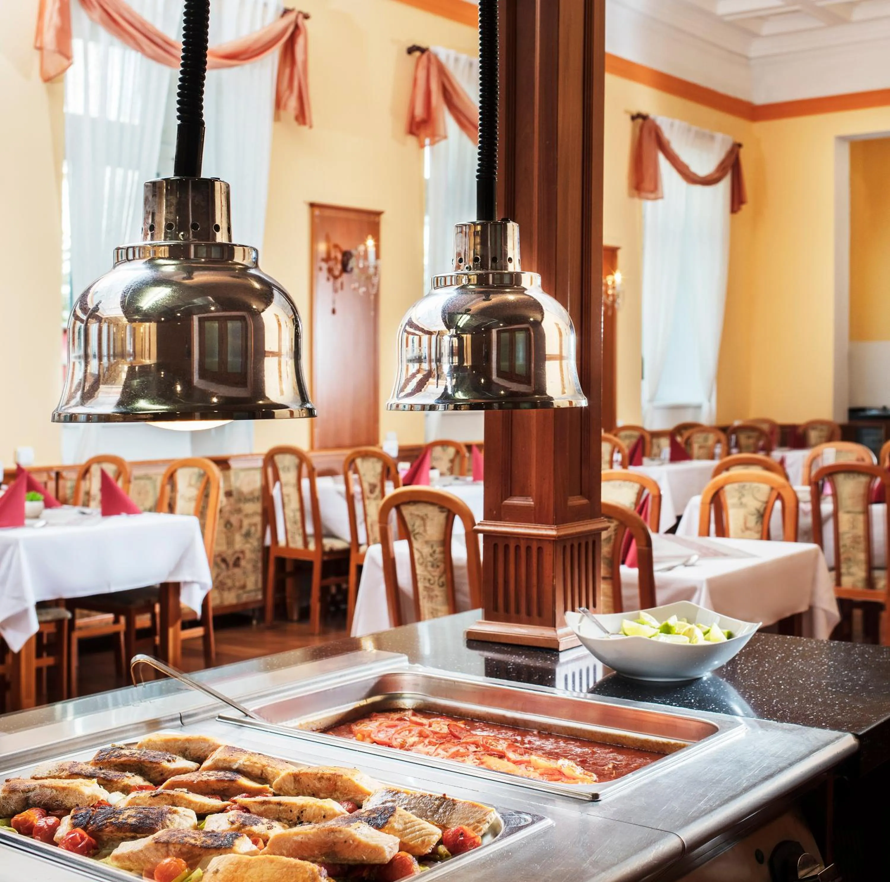 Restaurant/places to eat in Reitenberger Spa Medical