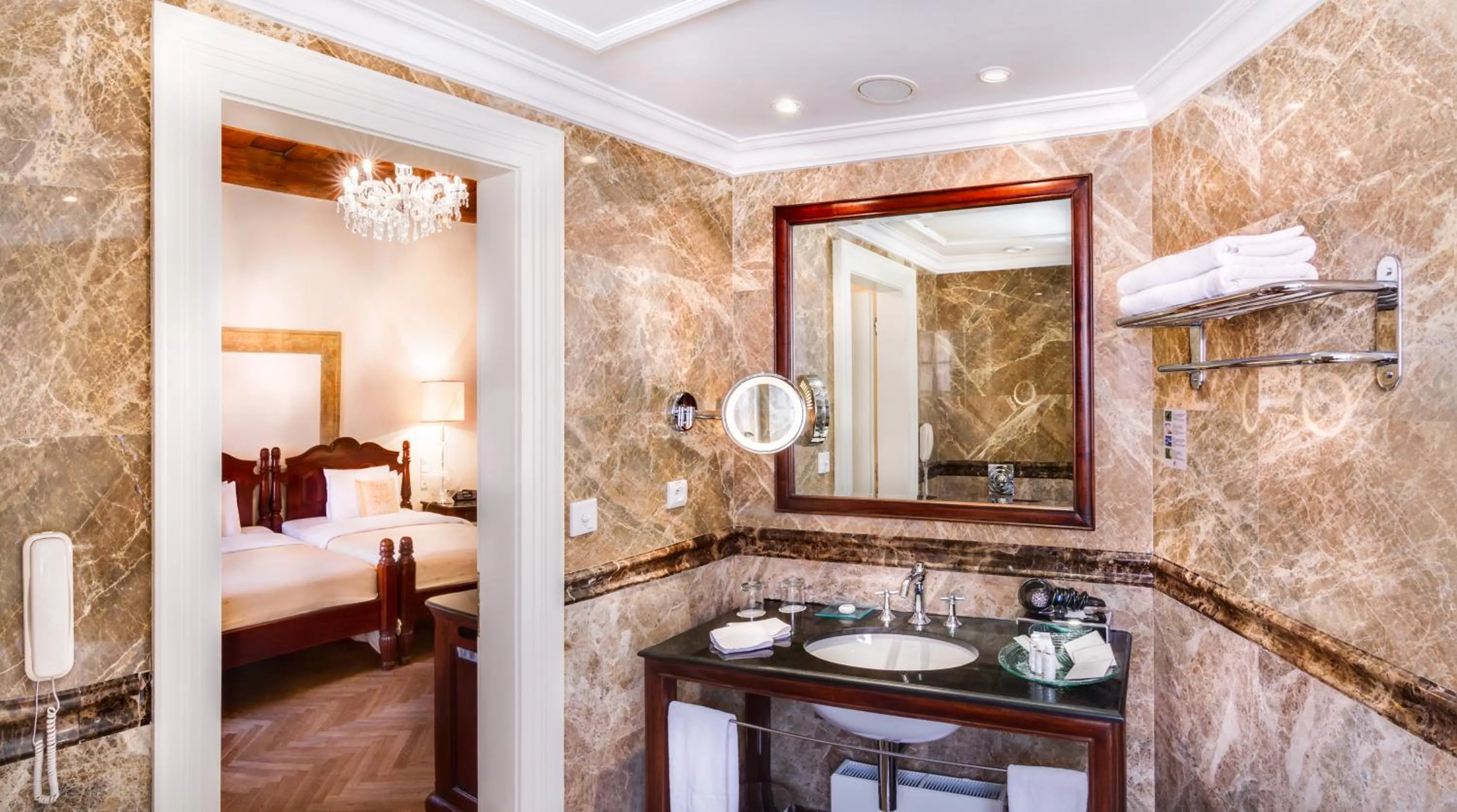 Bathroom, Bed in The Dominican