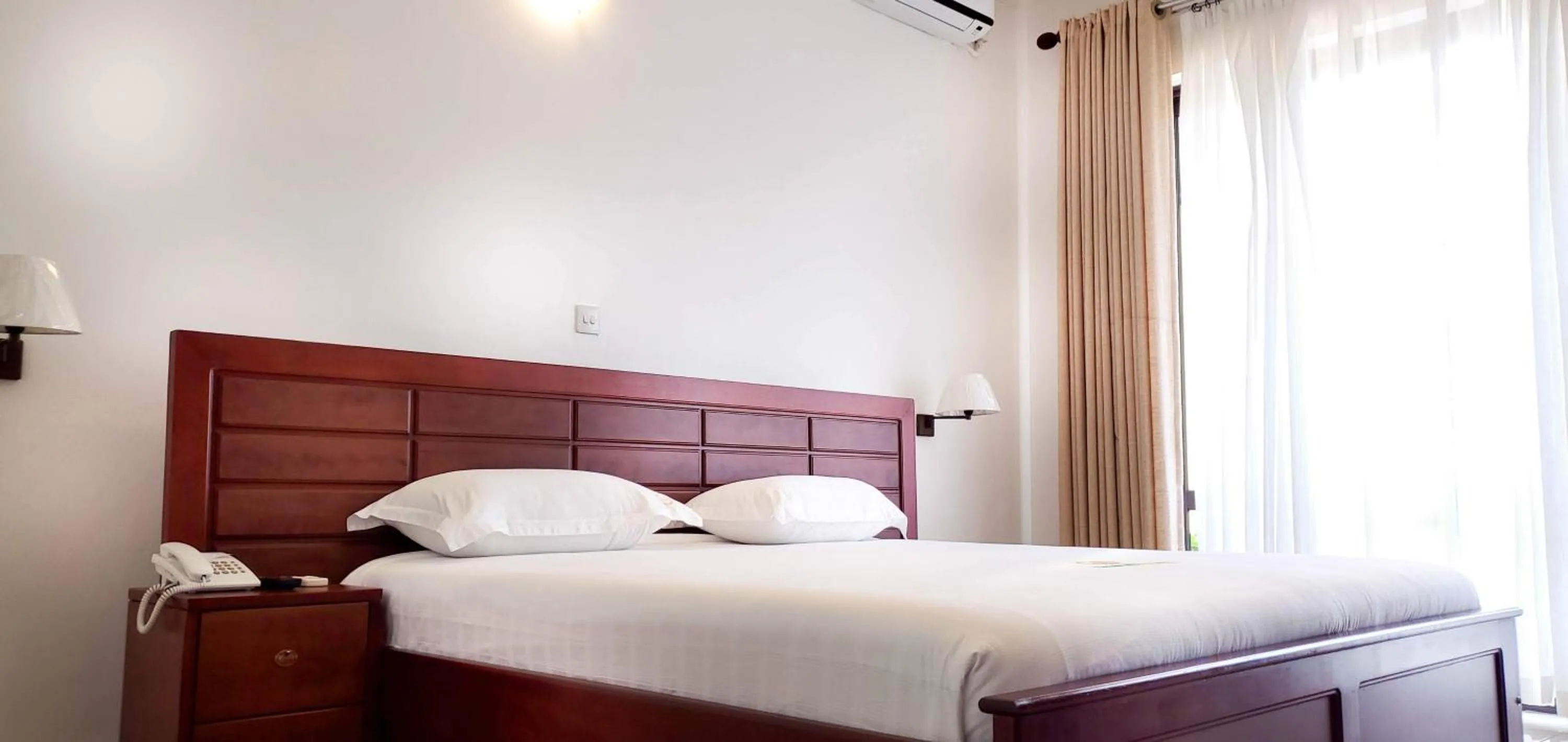 Bedroom in Greenyard Beach Hotel