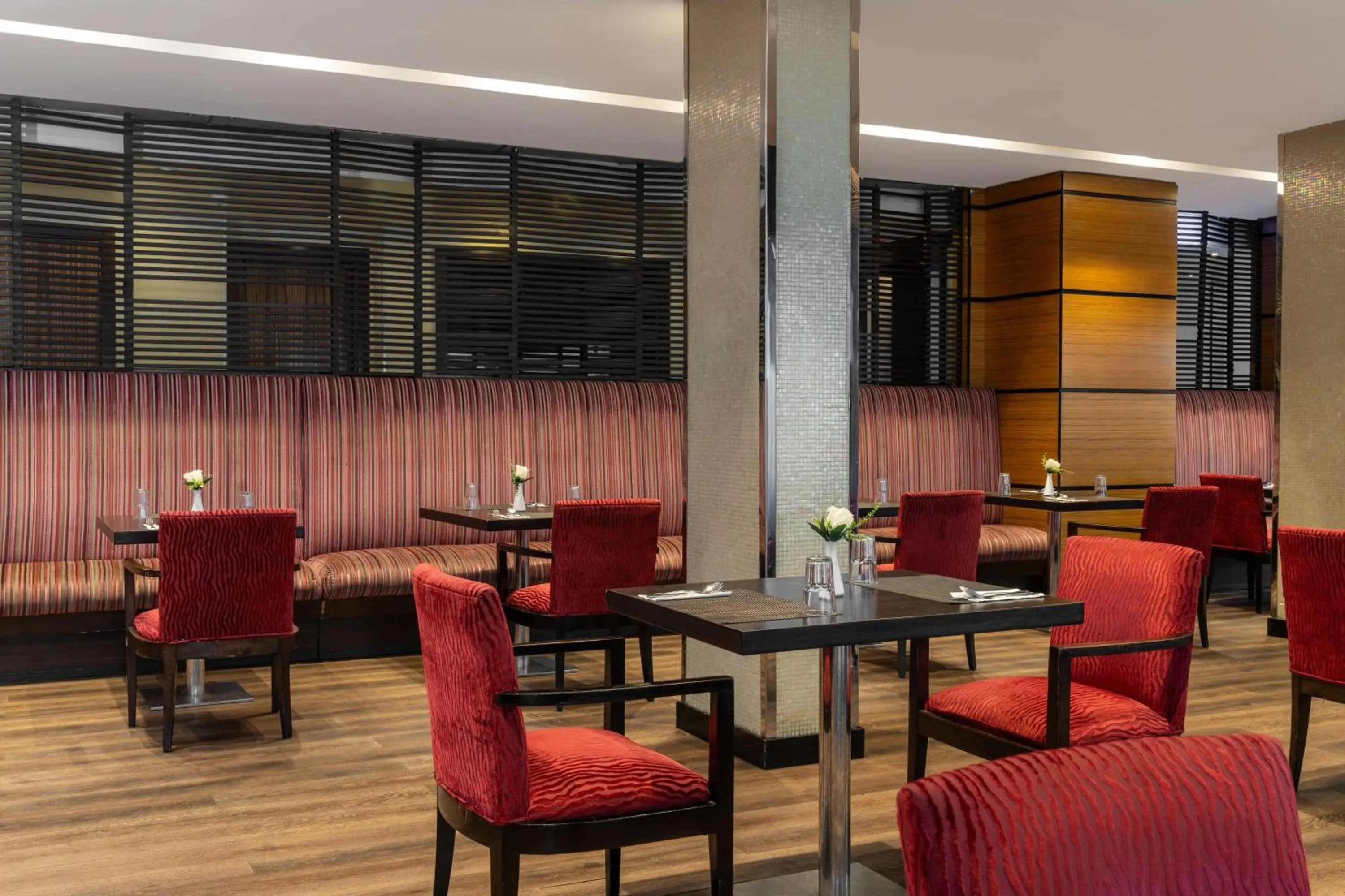 Restaurant/places to eat in Radisson Blu Anchorage Hotel