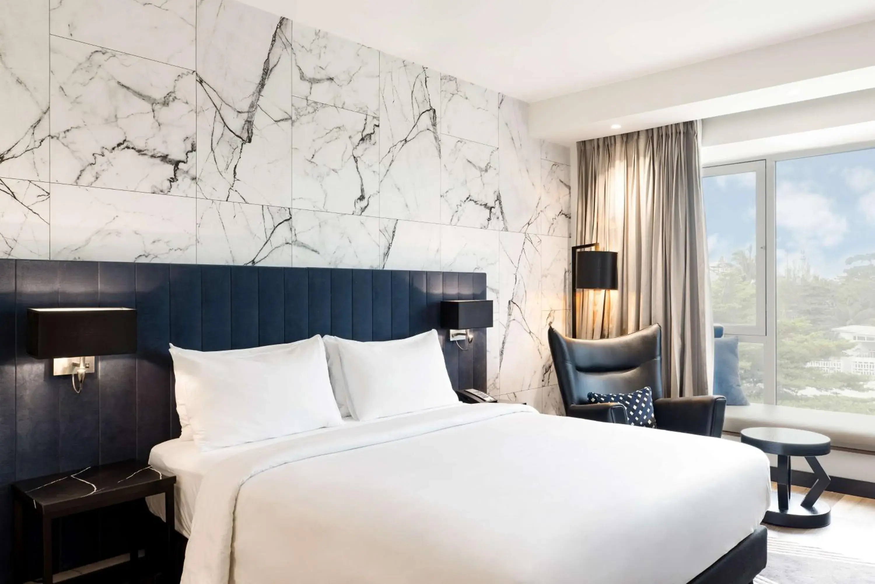 Superior Room in Radisson Blu Anchorage Hotel Superior Room in Radisson Blu Anchorage Hotel