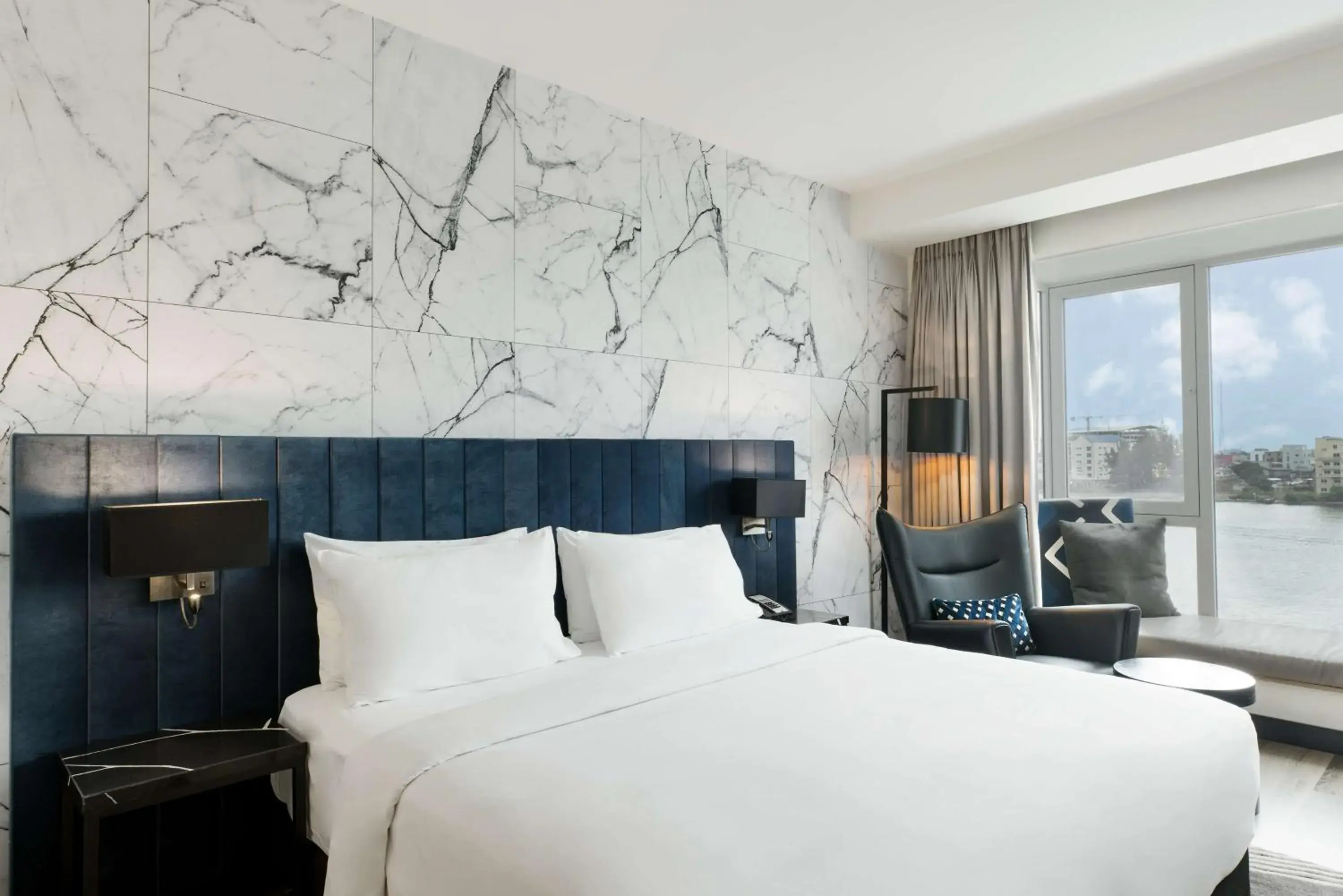 Suite with Lagoon View and Lounge Access in Radisson Blu Anchorage Hotel Suite with Lagoon View and Lounge Access in Radisson Blu Anchorage Hotel