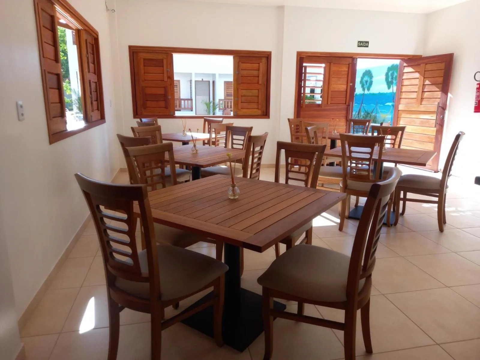 Dining area in Pousada Brisas