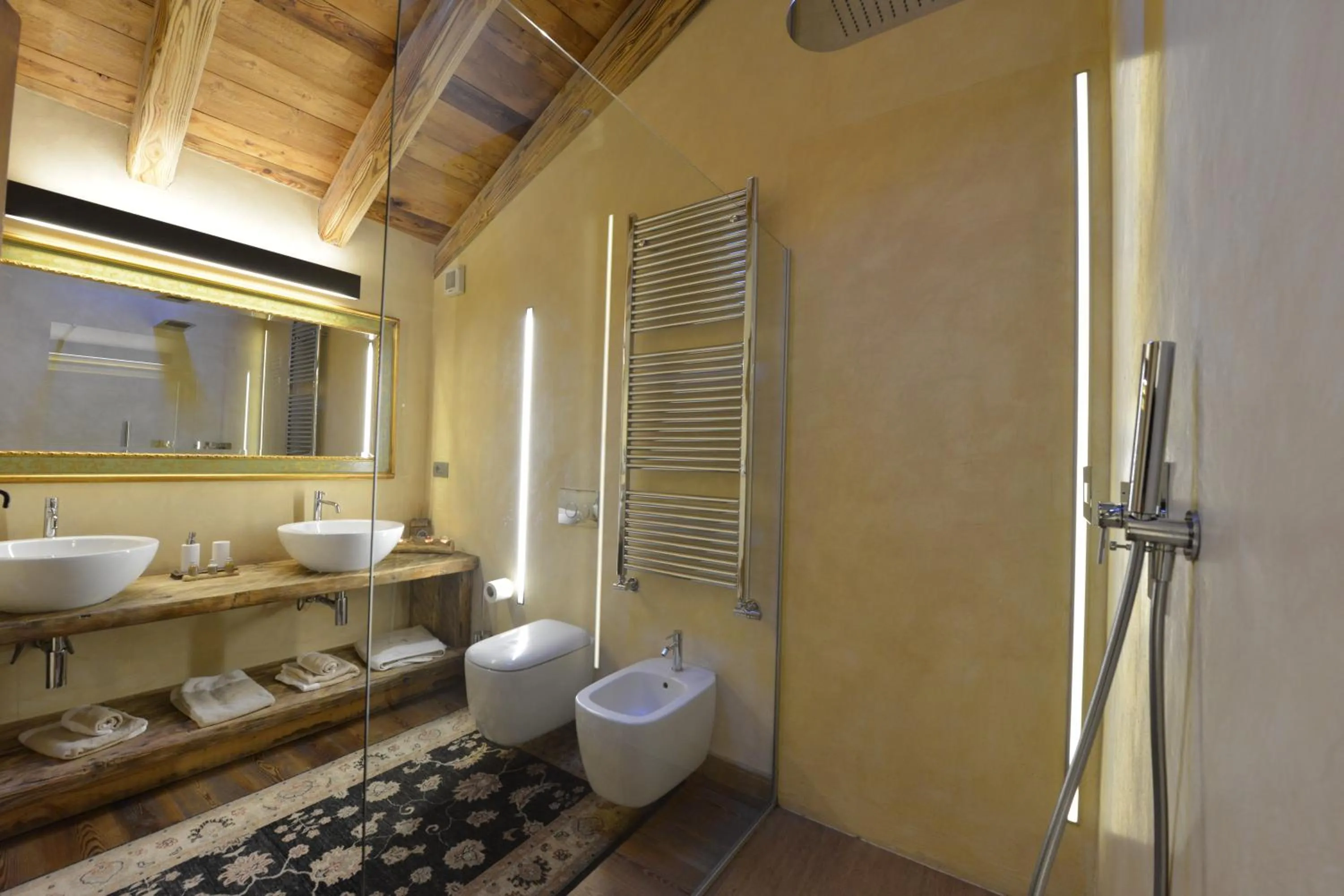 Bathroom in Le Reve Charmant