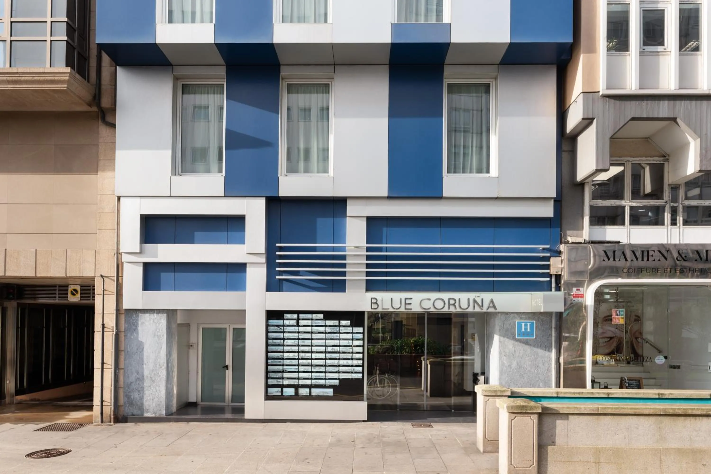 Facade/entrance in Eurostars Blue Coruña