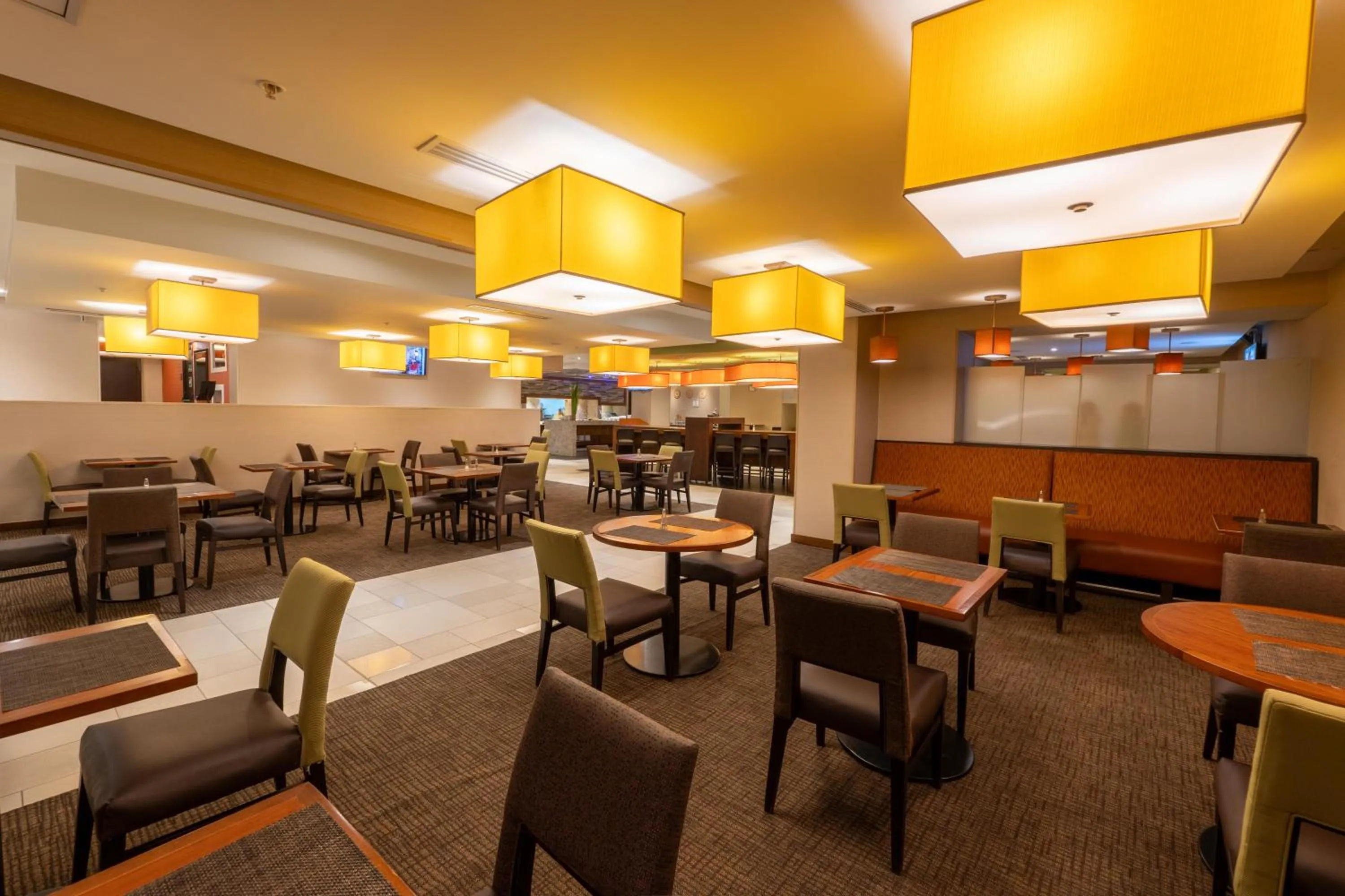 Restaurant/places to eat in MARINN PLACE Financial District