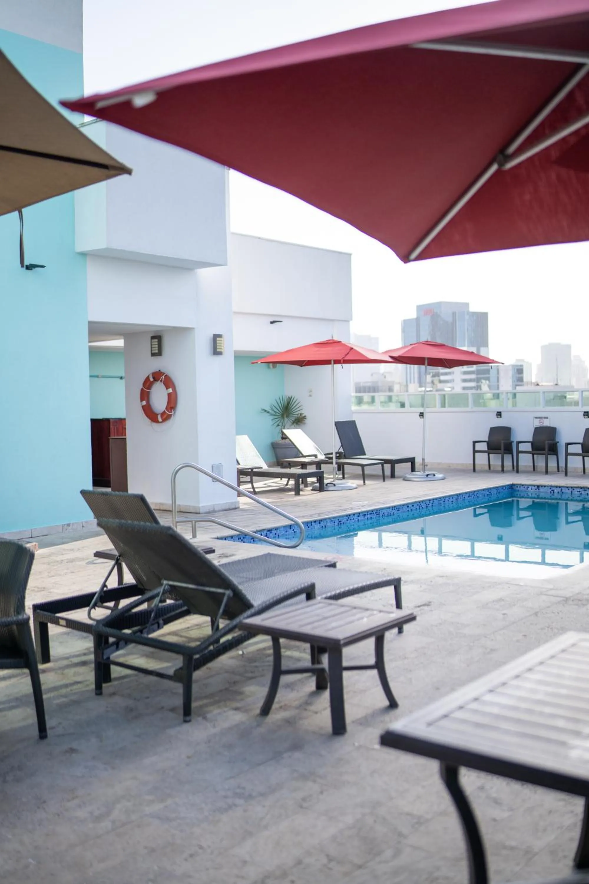 Swimming pool in MARINN PLACE Financial District