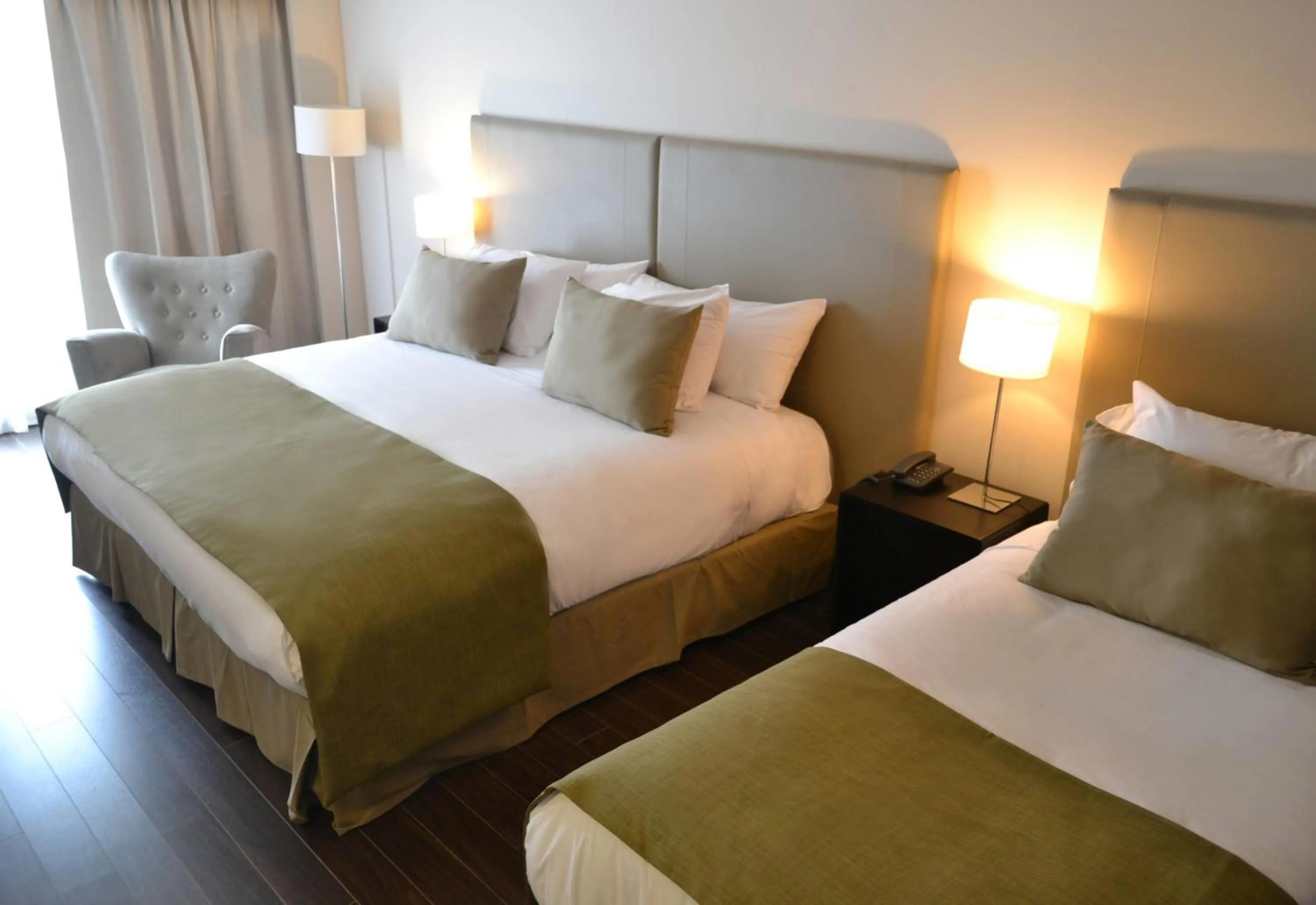 Photo of the whole room, Bed in Dazzler by Wyndham Buenos Aires Palermo