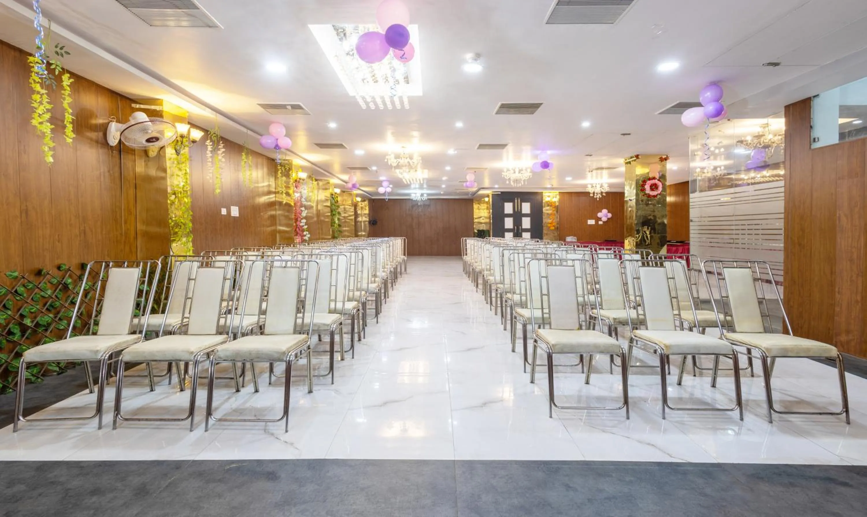Banquet/Function facilities in Treebo Shakuntalam, Near Lucknow Airport