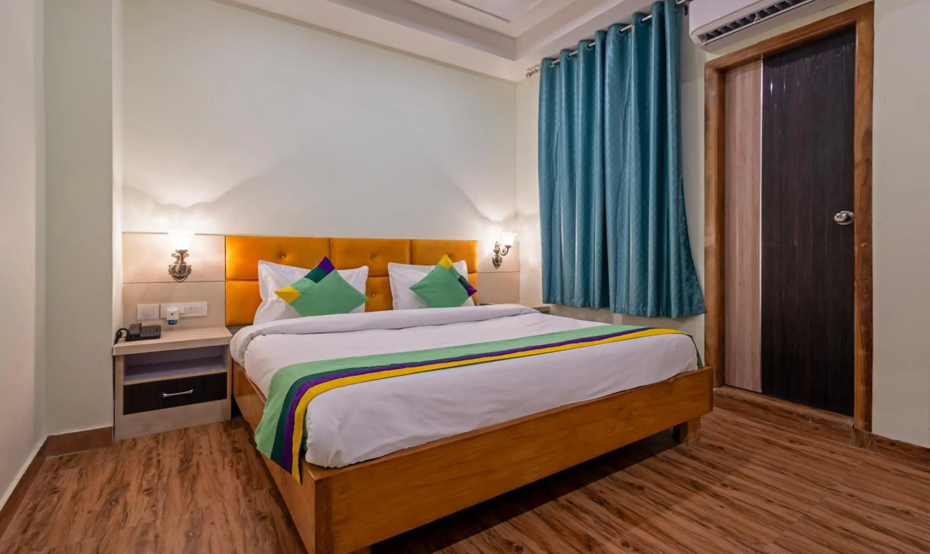 Standard Double Room - single occupancy in Treebo Shakuntalam, Near Lucknow Airport Standard Double Room - single occupancy in Treebo Shakuntalam, Near Lucknow Airport